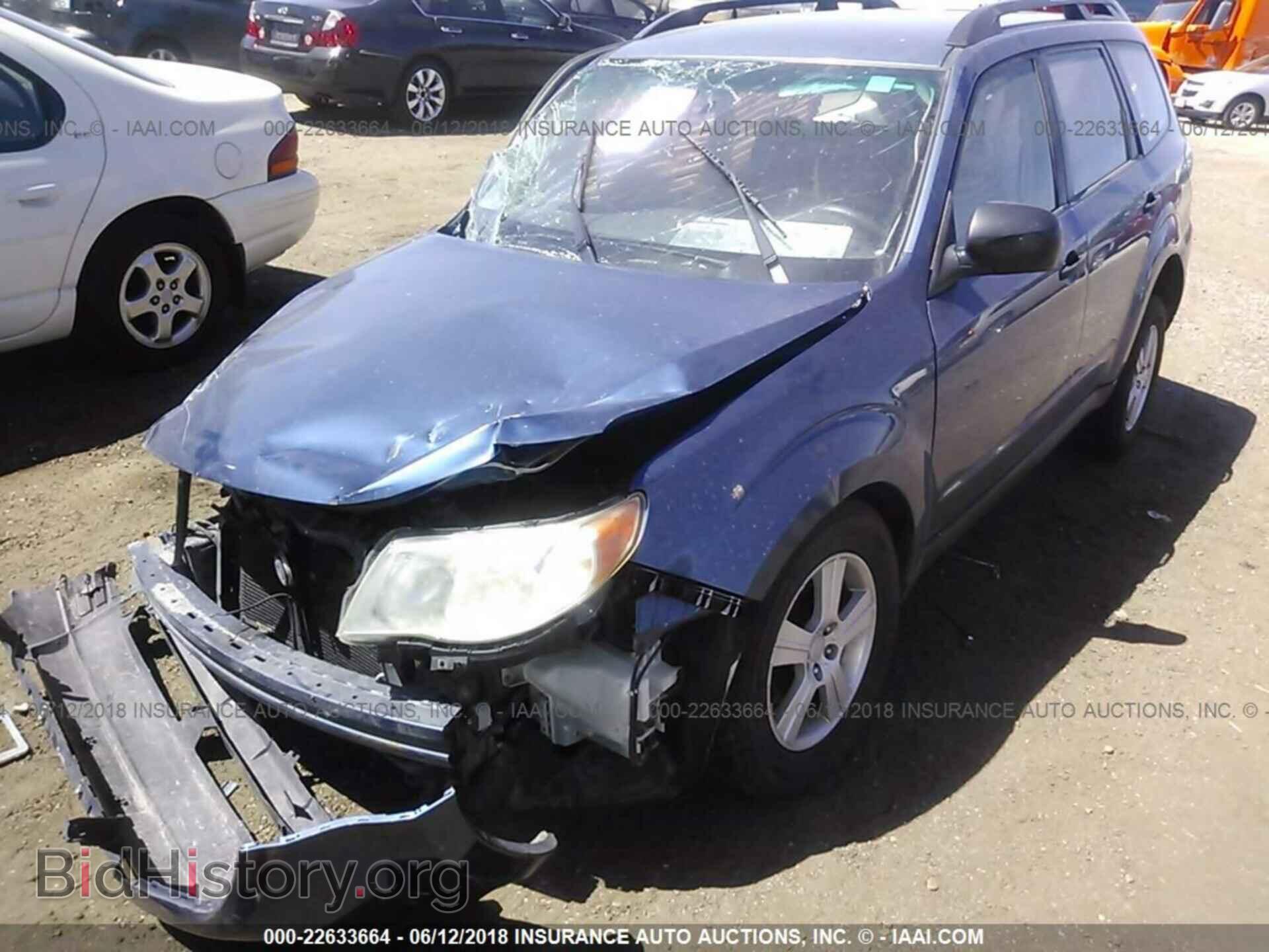 2011 Subaru Forester - VIN: JF2SHBBC8BH755679 - Фото 2