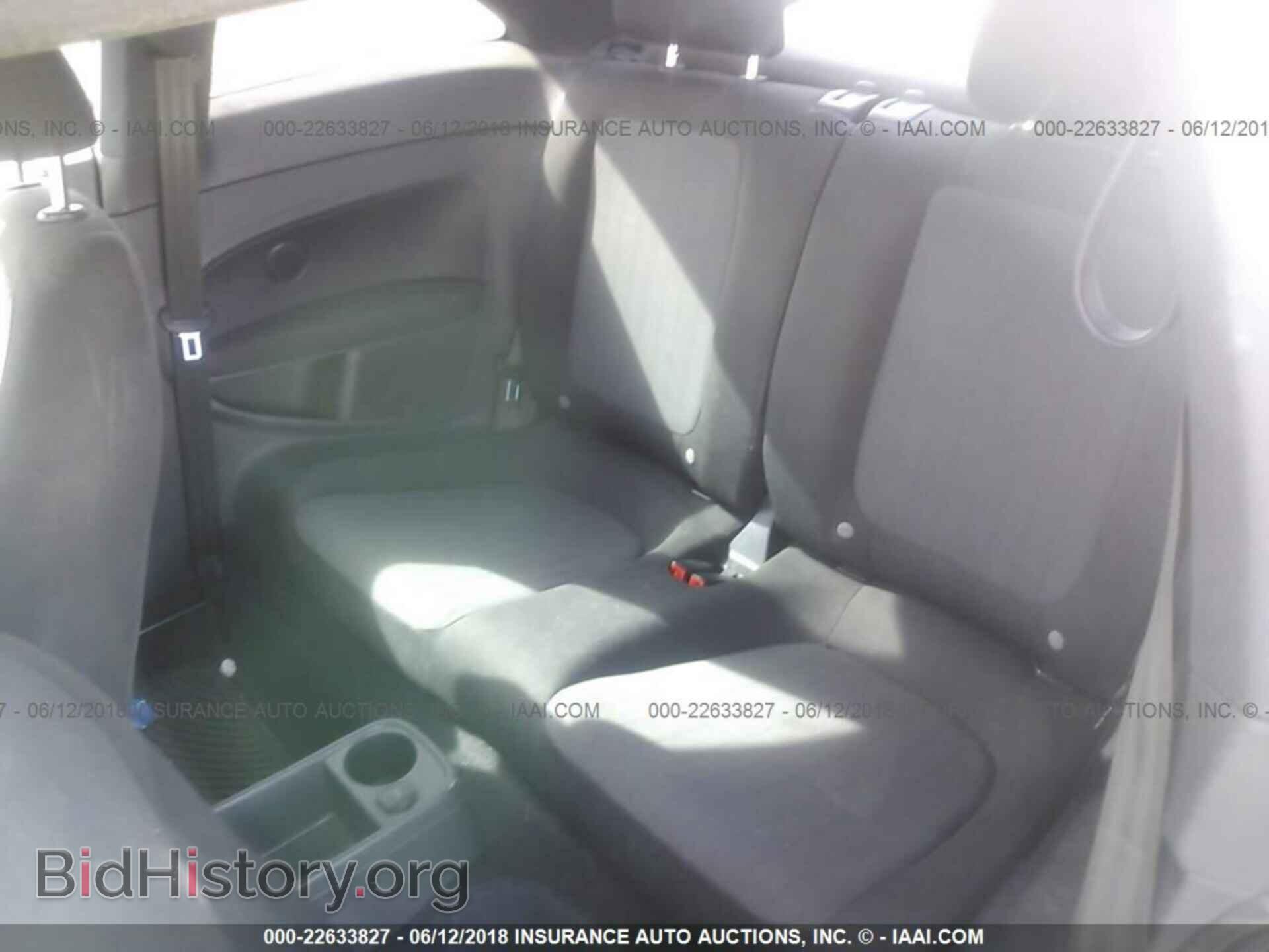 2012 Volkswagen Beetle - VIN: 3VWFP7ATXCM615838 - Фото 8