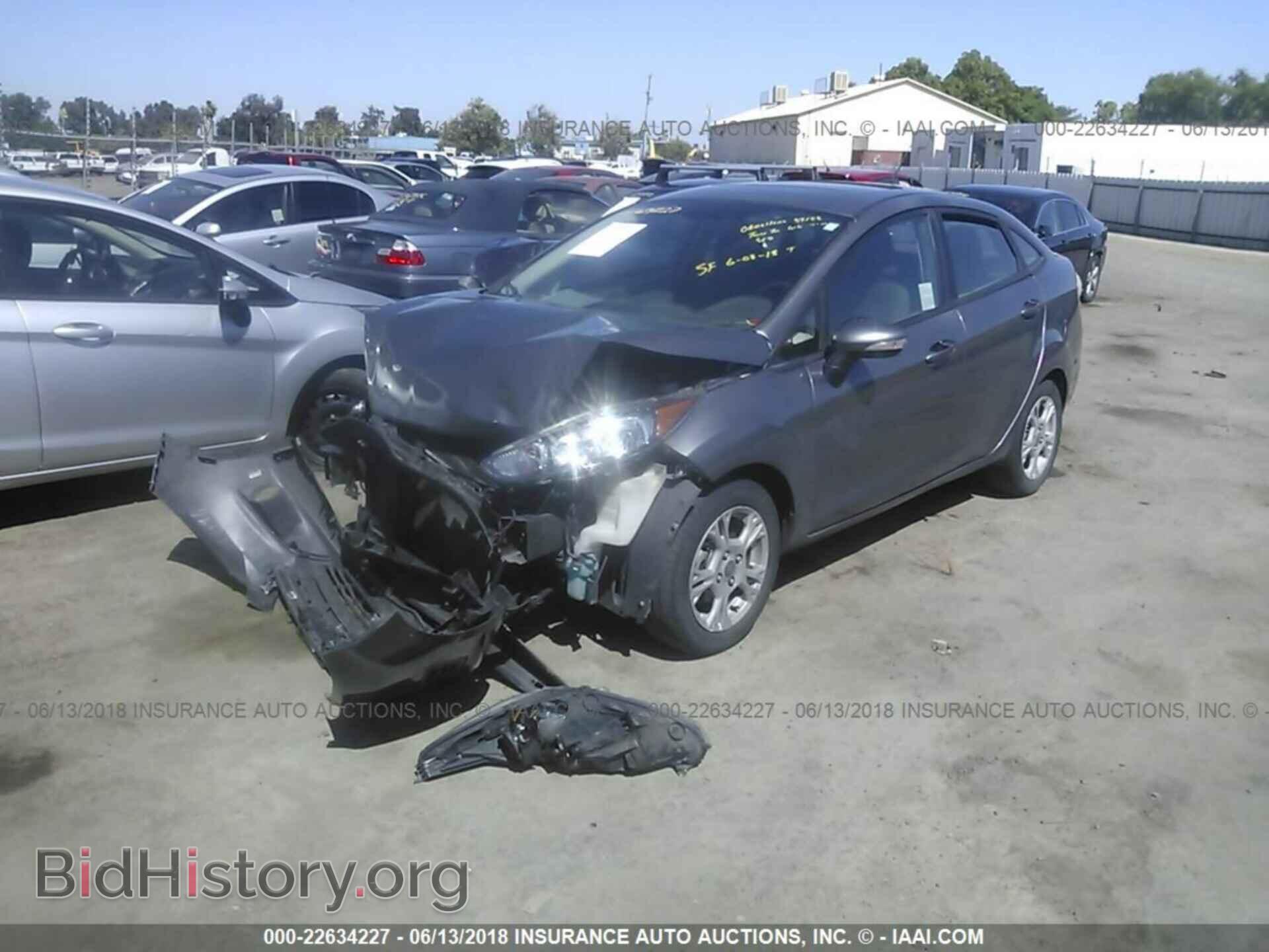 2014 Ford Fiesta - VIN: 3FADP4BJ9EM171785 - Фото 2