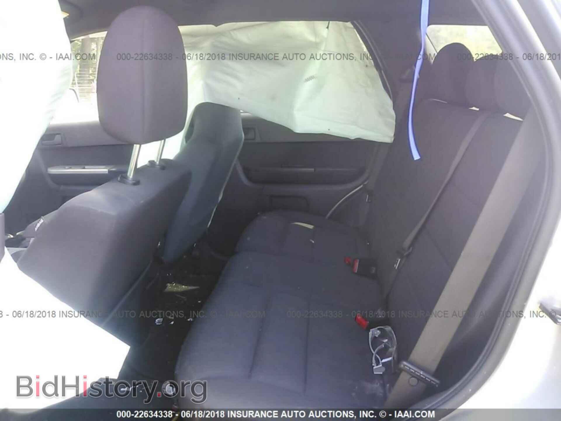 2011 Ford Escape - VIN: 1FMCU0D74BKB83379 - Фото 8