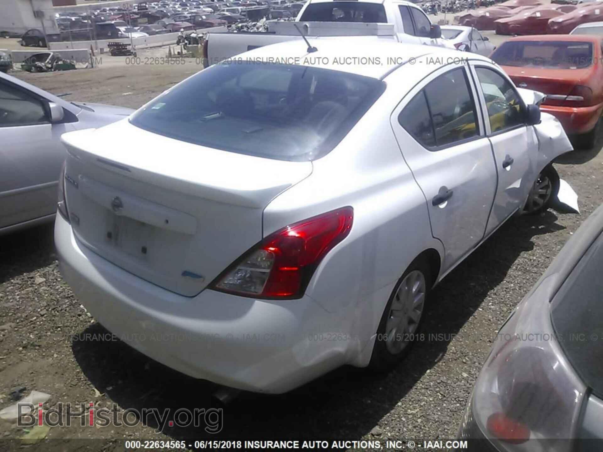 2014 Nissan Versa - VIN: 3N1CN7AP1EL826307 - Фото 4