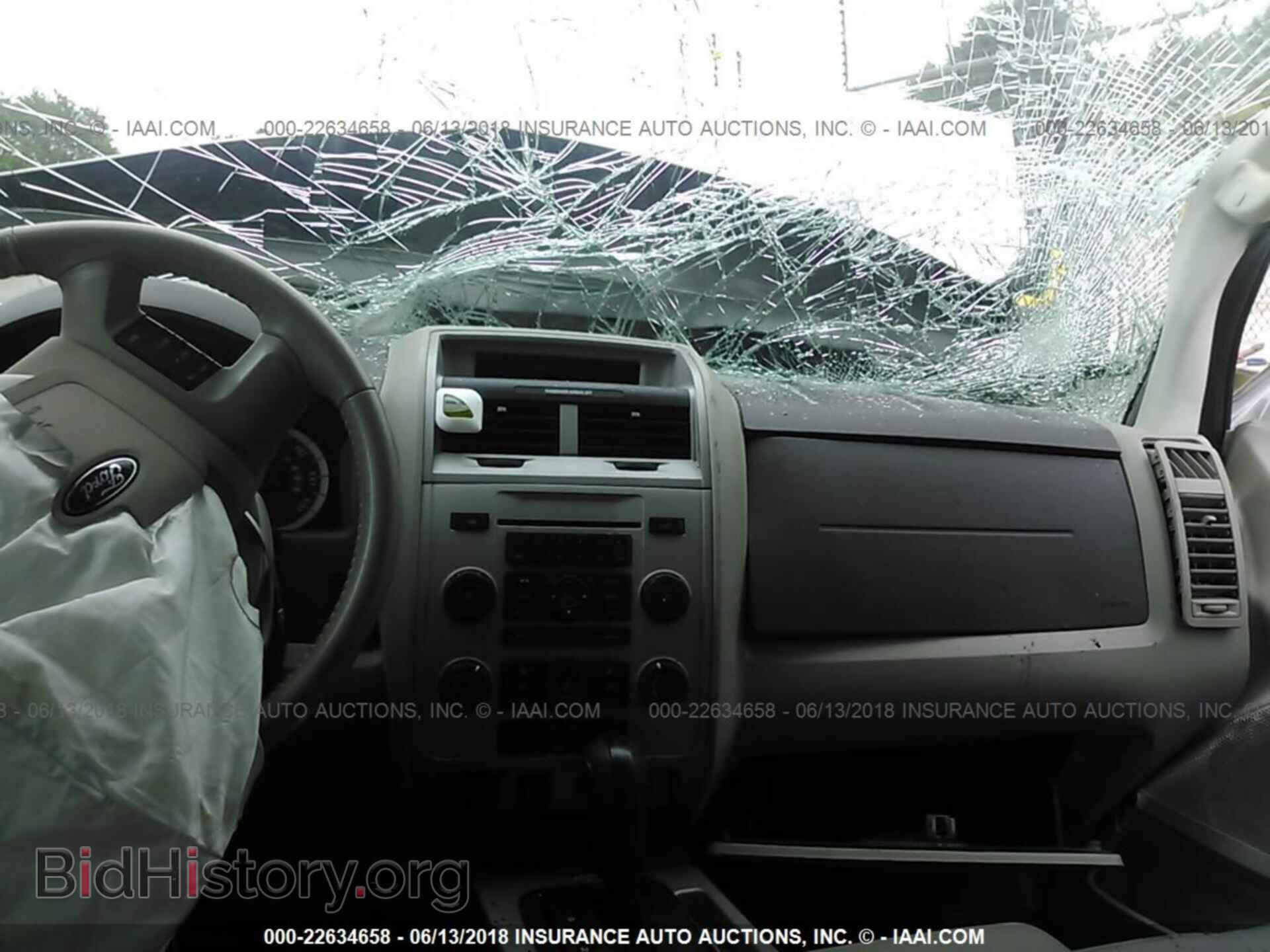 2012 Ford Escape - VIN: 1FMCU9D70CKA02137 - Photo 5