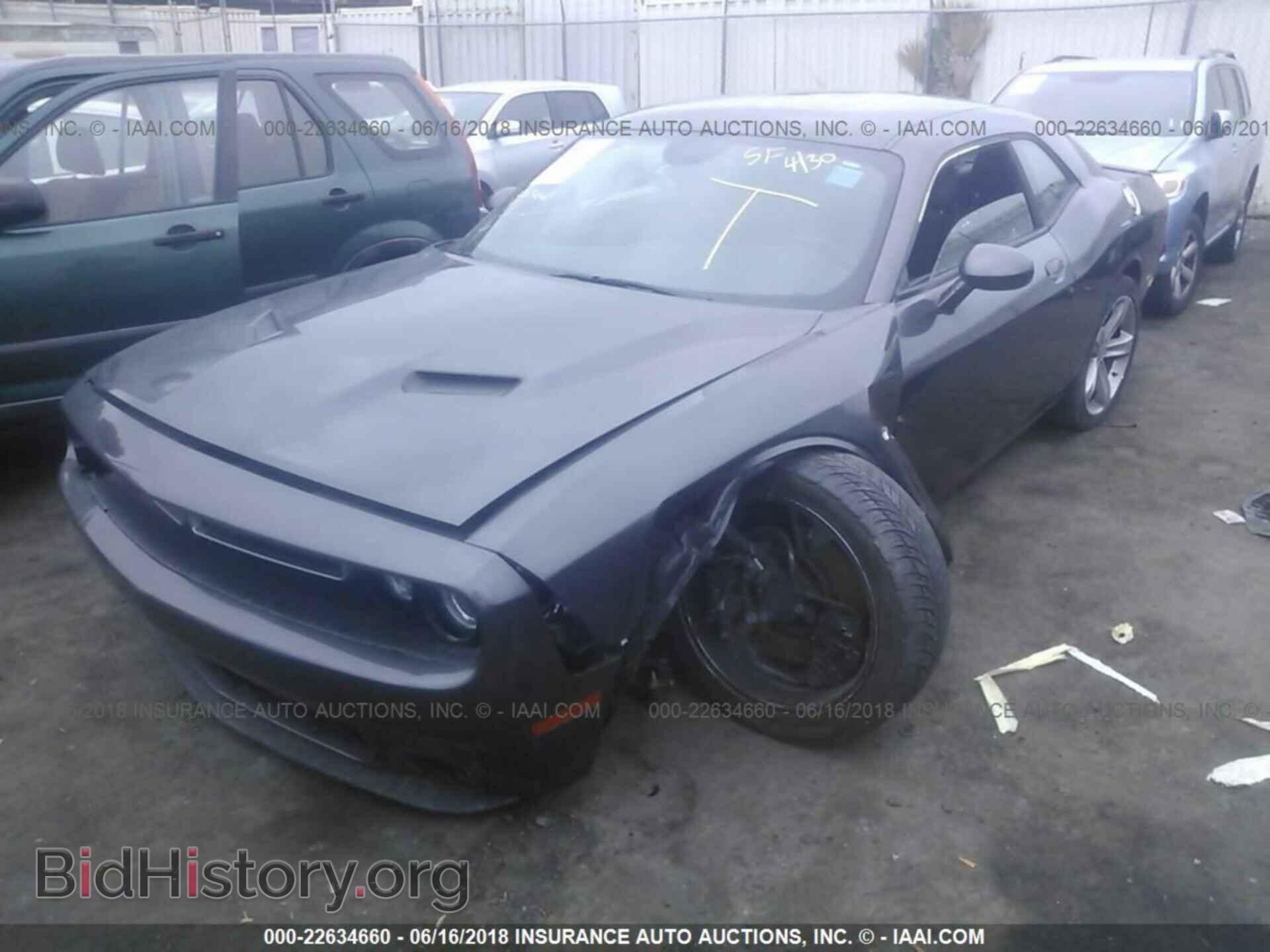 2015 Dodge Challenger - VIN: 2C3CDZAT9FH757552 - Photo 2