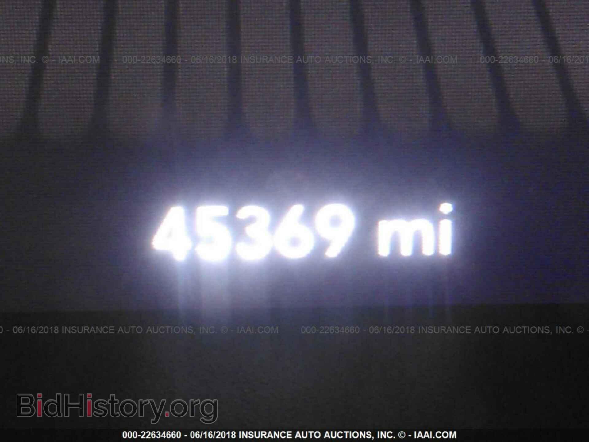 2015 Dodge Challenger - VIN: 2C3CDZAT9FH757552 - Photo 7