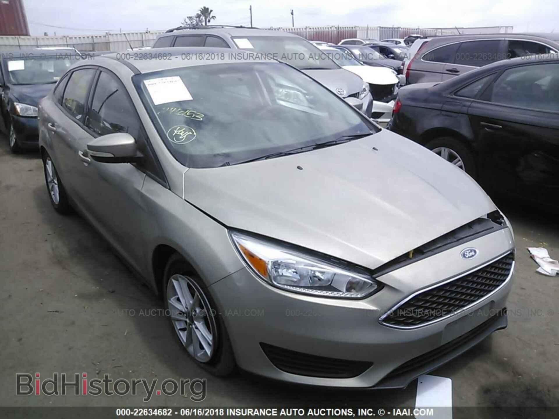Фотография 1FADP3F26FL205200 - Ford Focus 2015