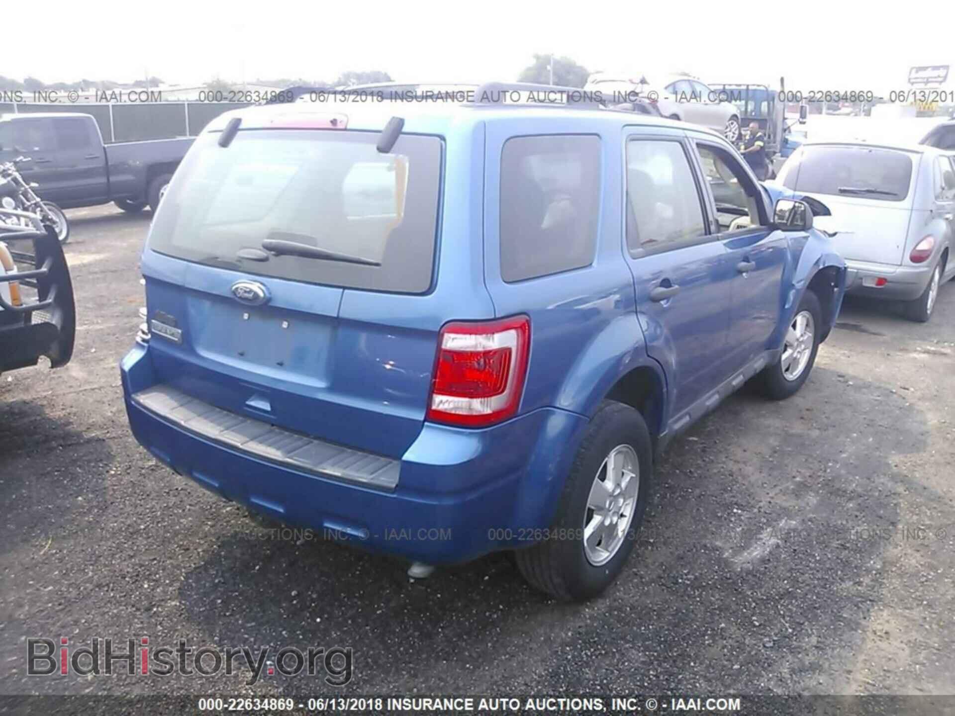 2012 Ford Escape - VIN: 1FMCU0C76CKA28920 - Photo 4