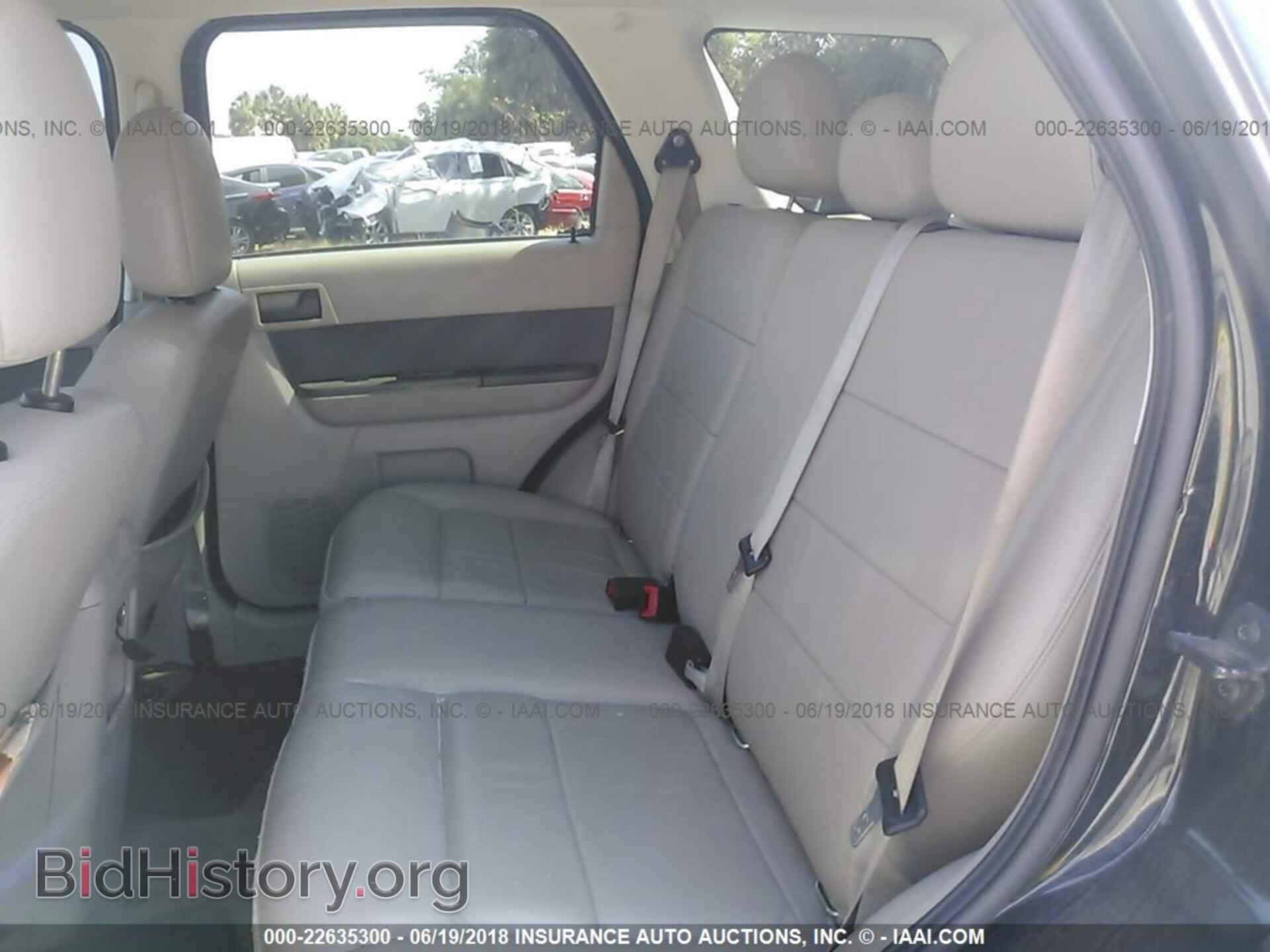 2011 Ford Escape - VIN: 1FMCU0DG3BKC21829 - Photo 8