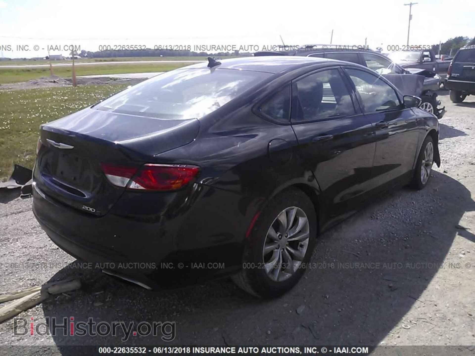 2016 Chrysler 200 - VIN: 1C3CCCBB1GN152035 - Photo 4
