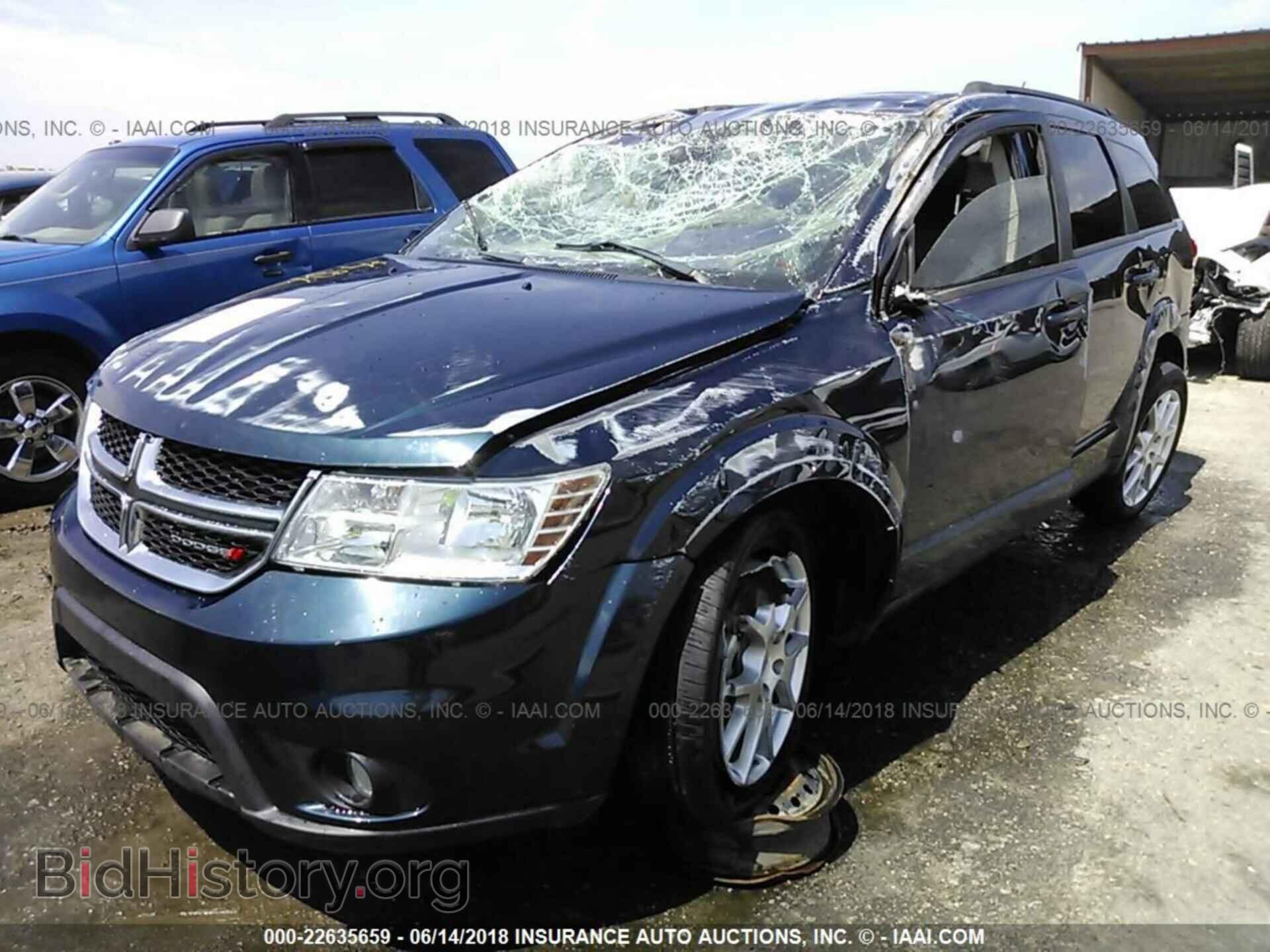 2015 Dodge Journey - VIN: 3C4PDCBG9FT511796 - Photo 2