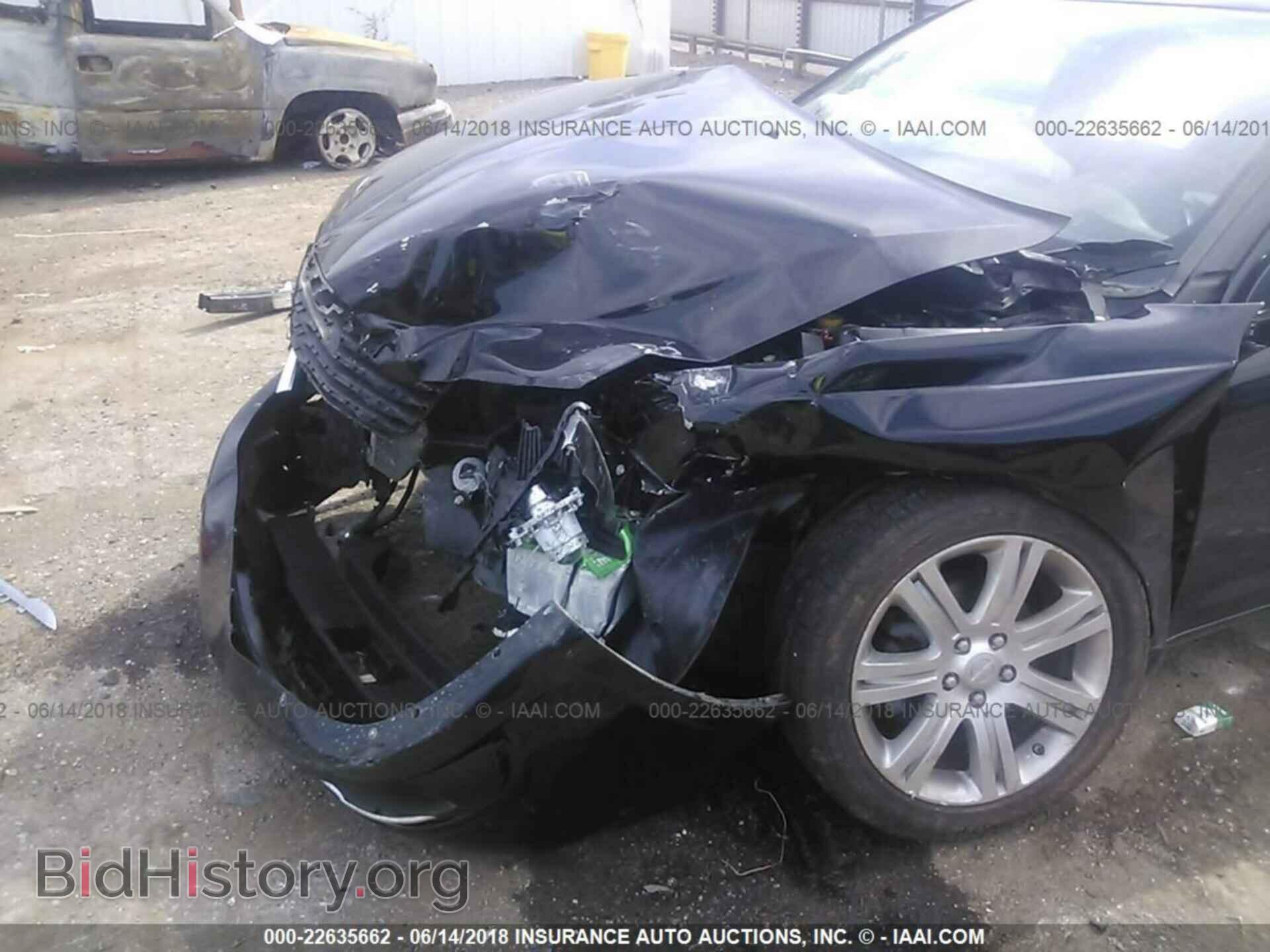 2013 Chrysler 200 - VIN: 1C3CCBAB9DN669588 - Photo 6