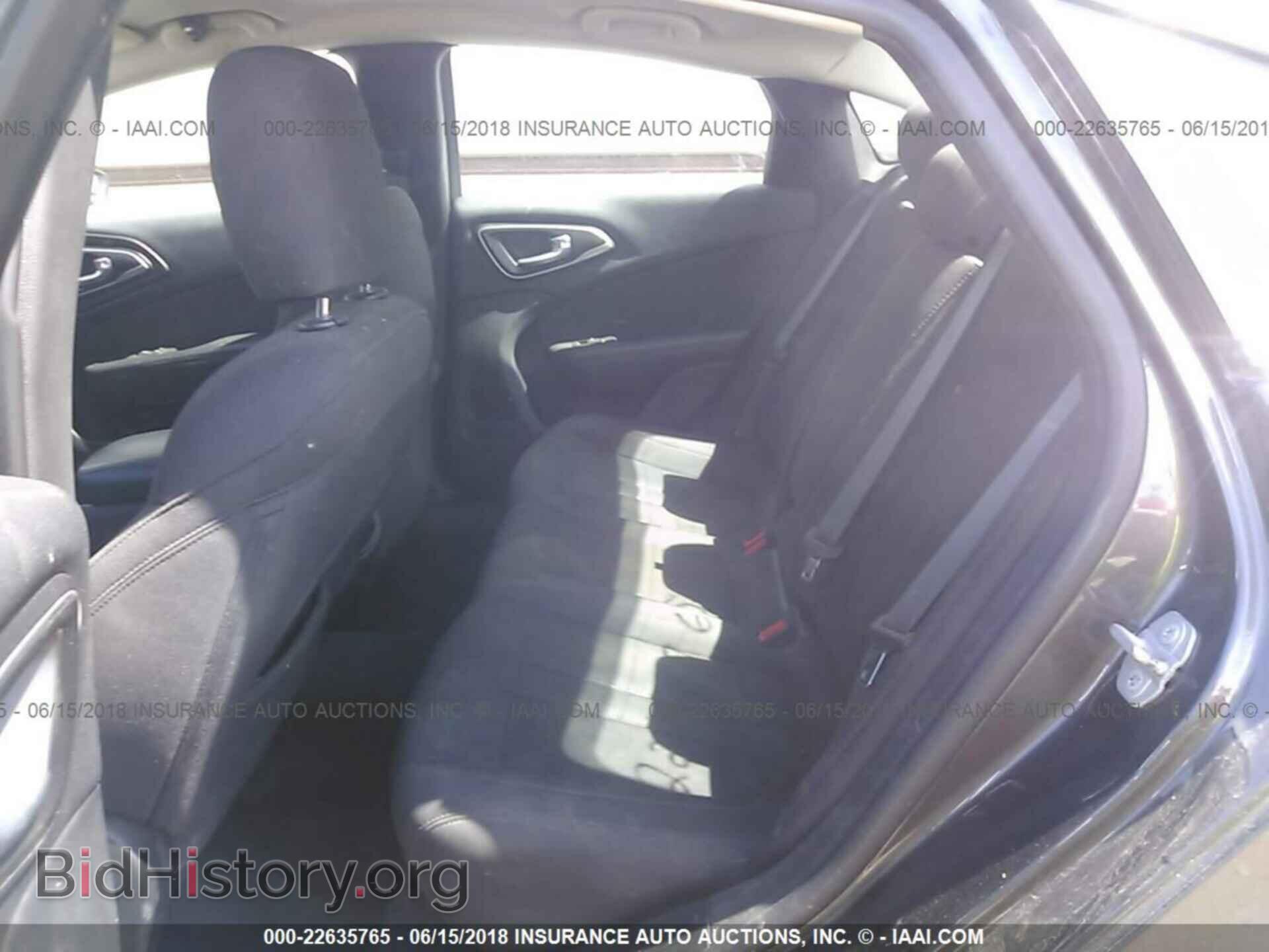 2015 Chrysler 200 - VIN: 1C3CCCAB5FN670312 - Фото 8