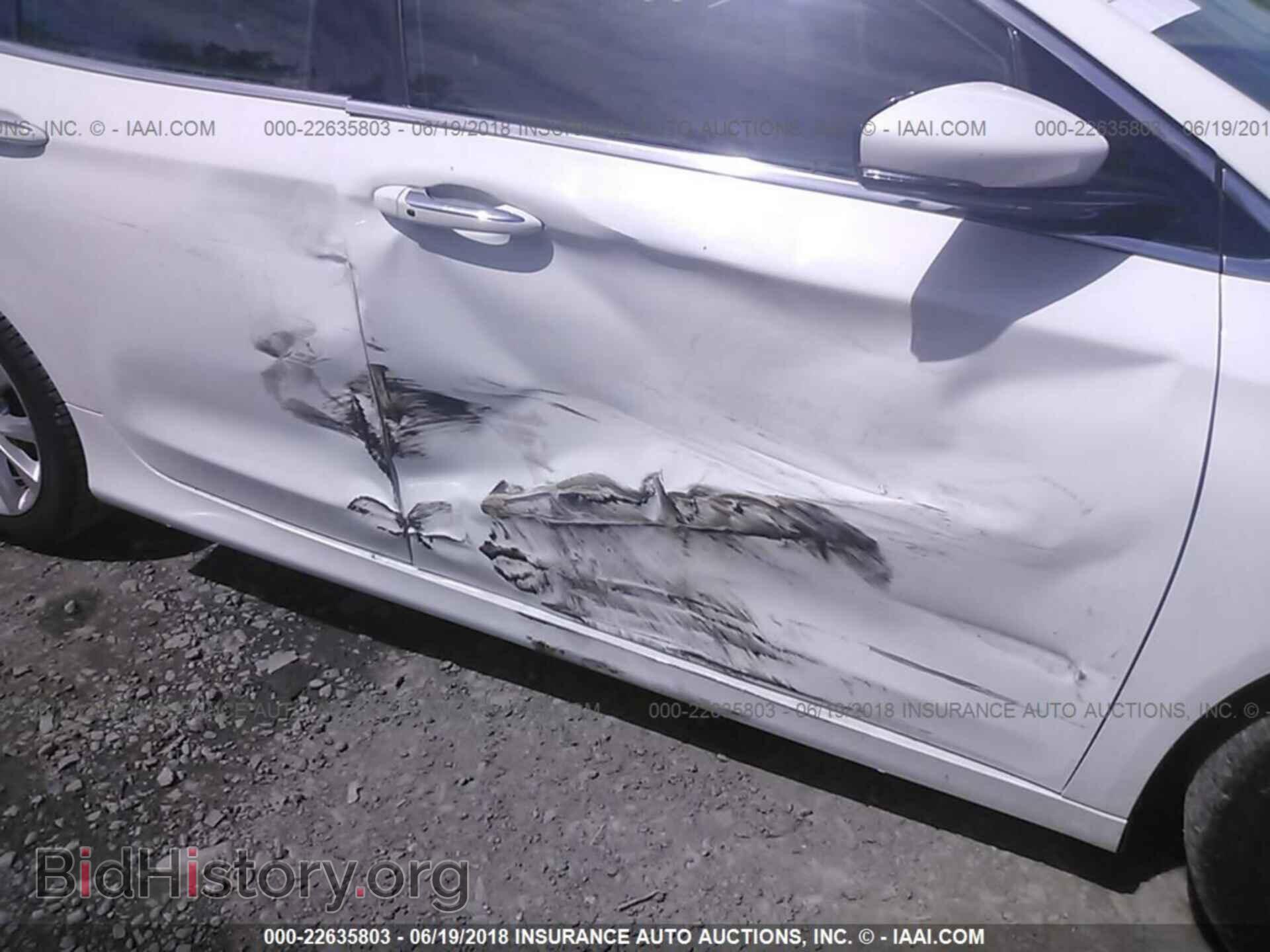2016 Chrysler 200 - VIN: 1C3CCCCB9GN146448 - Фото 6
