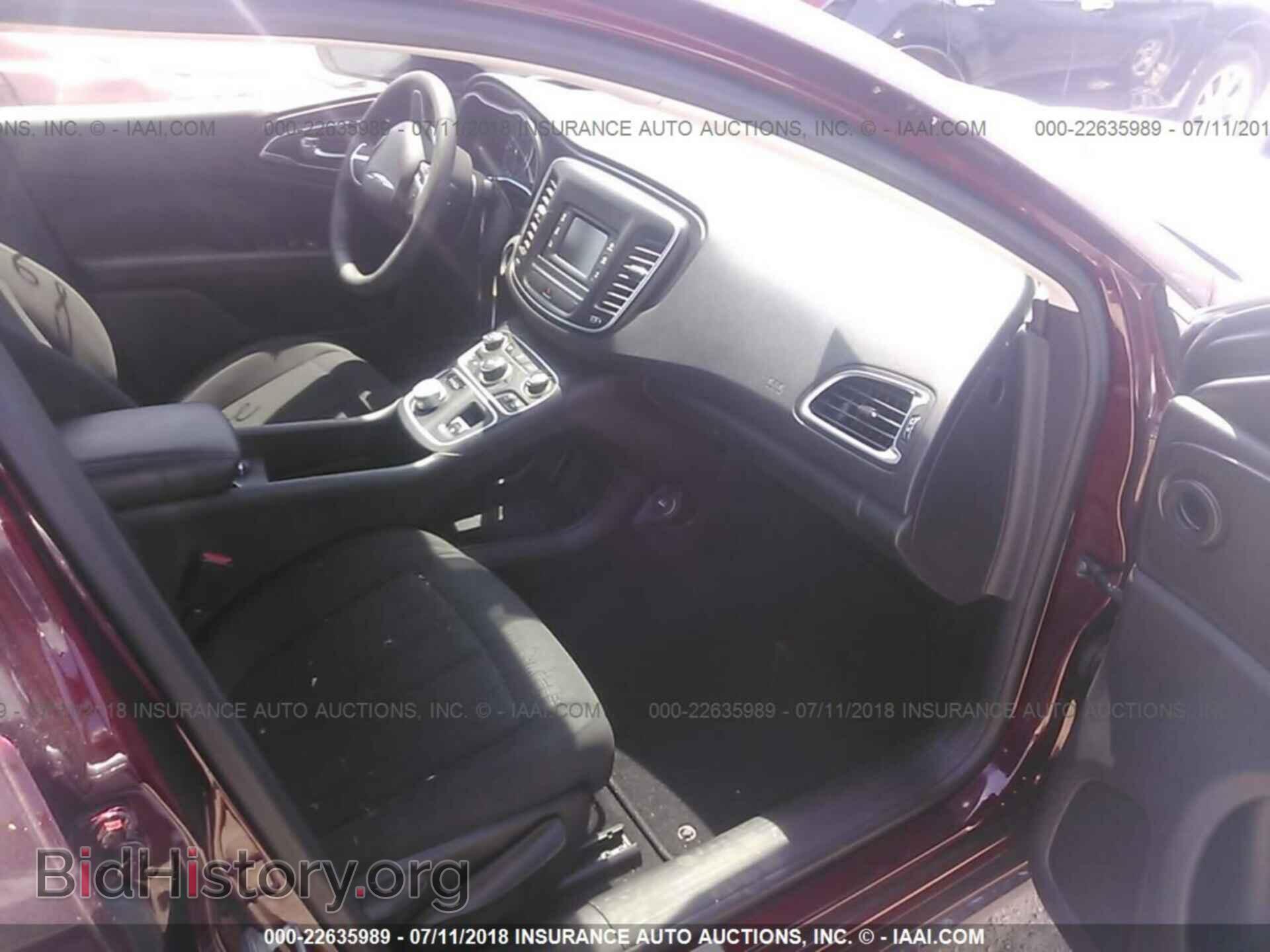 2015 Chrysler 200 - VIN: 1C3CCCAB5FN750094 - Photo 5