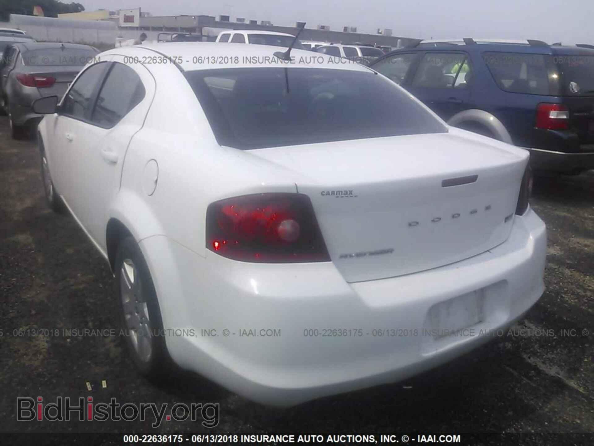 2011 Dodge Avenger - VIN: 1B3BD4FG3BN548686 - Фото 3