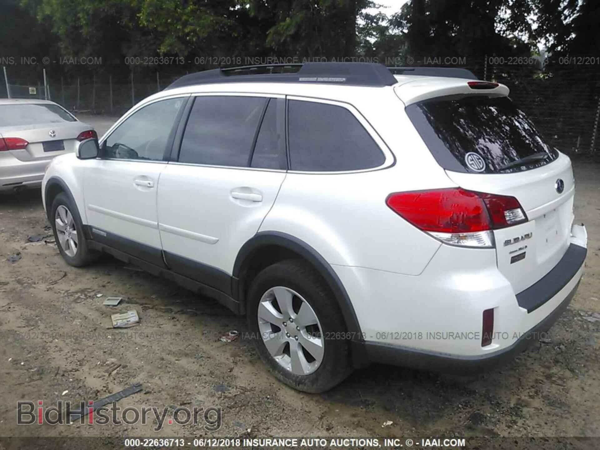 2011 Subaru Outback - VIN: 4S4BRBCC1B3427569 - Фото 3
