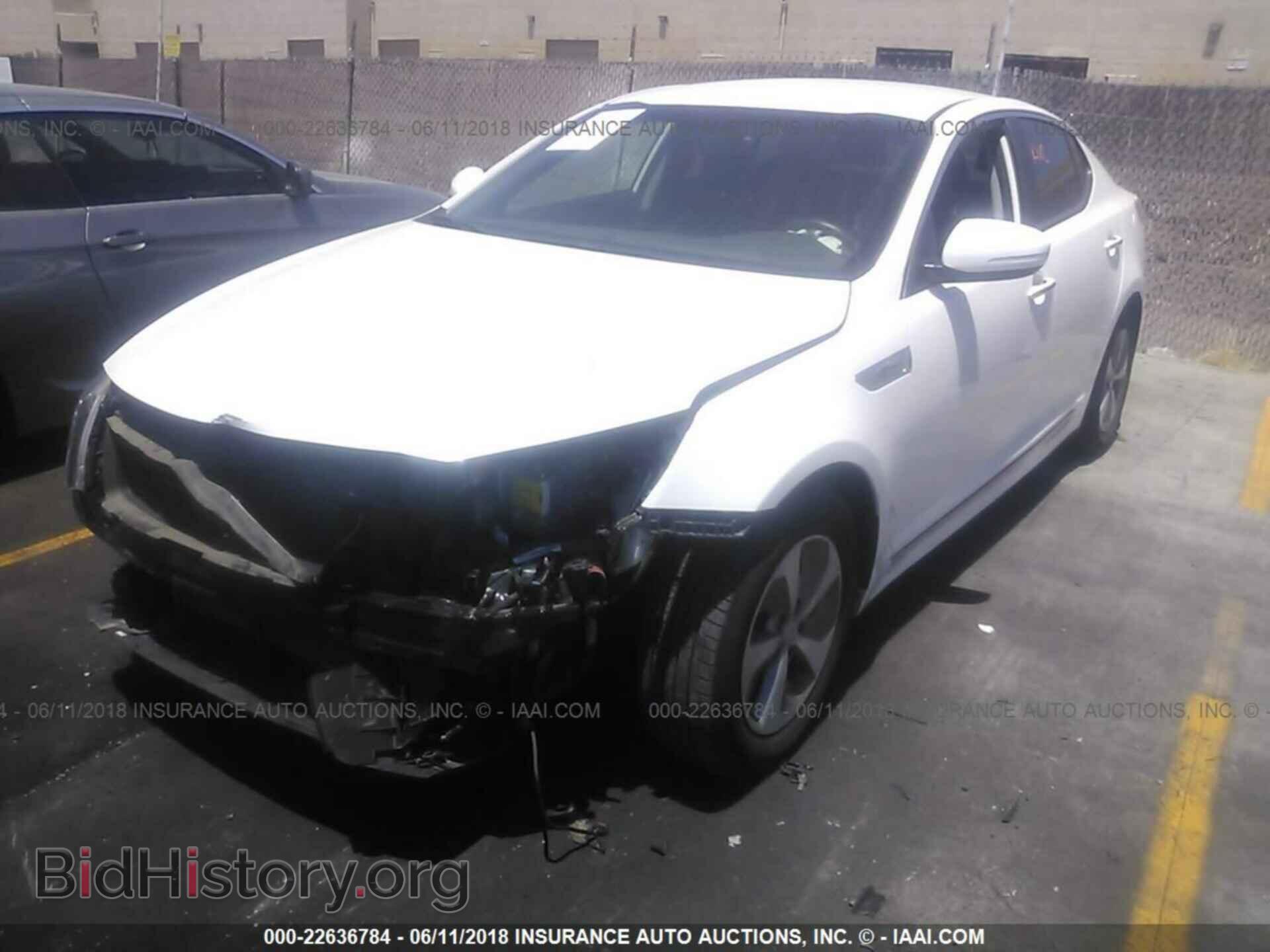 2016 Kia Optima - VIN: KNAGM4AD3G5099547 - Photo 2