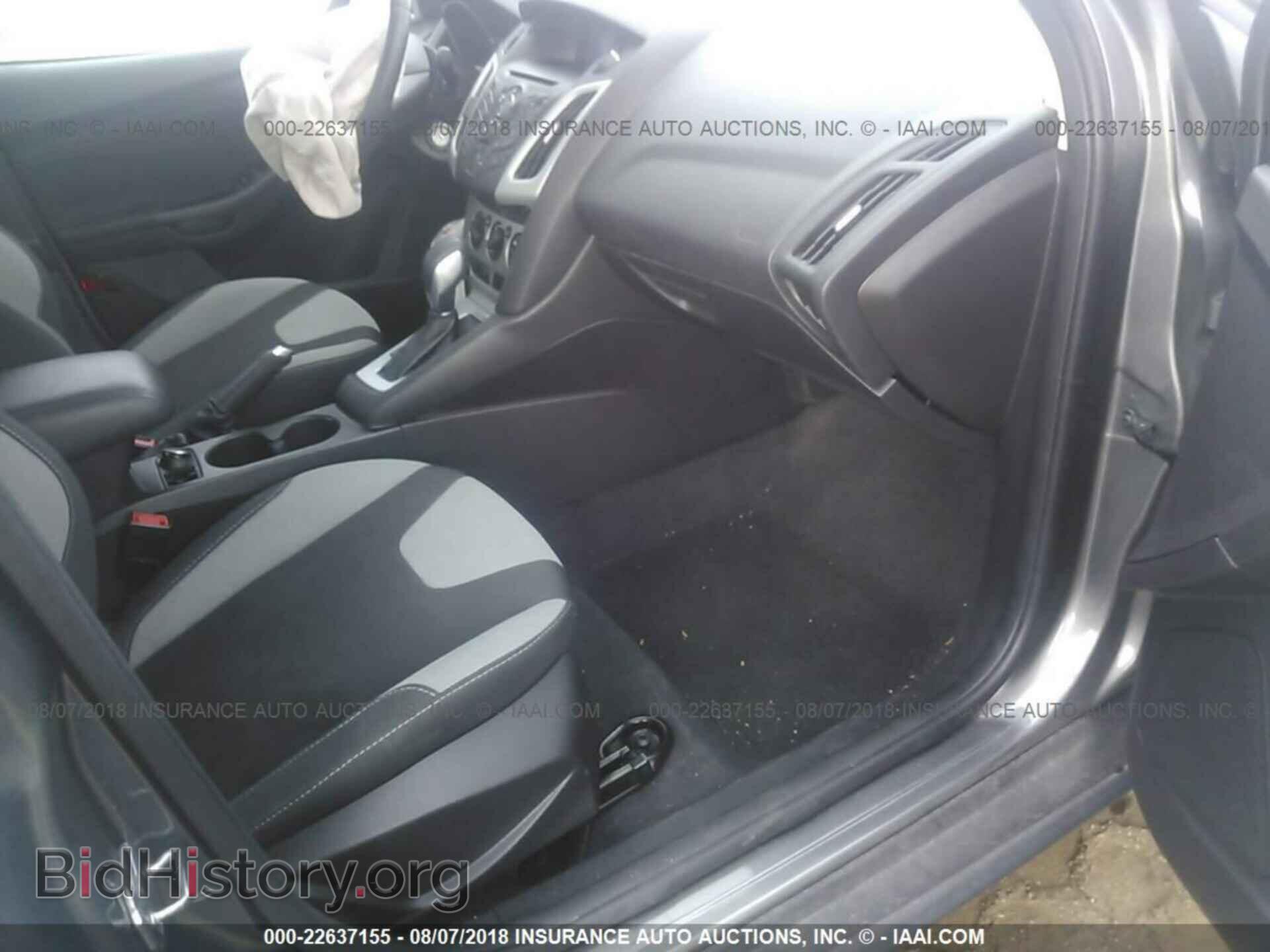 2014 Ford Focus - VIN: 1FADP3F25EL448771 - Photo 5