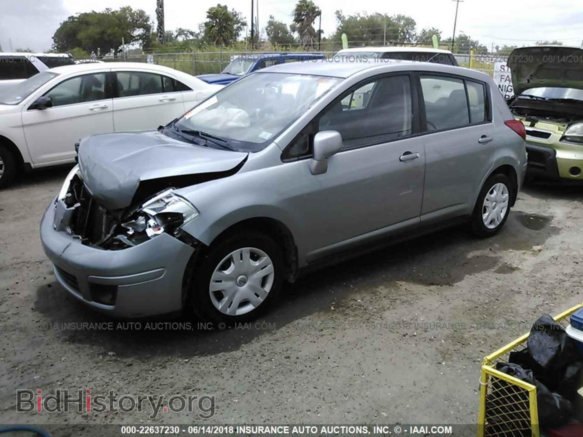 2011 Nissan Versa - VIN: 3N1BC1CP0BL400647 - Фото 2