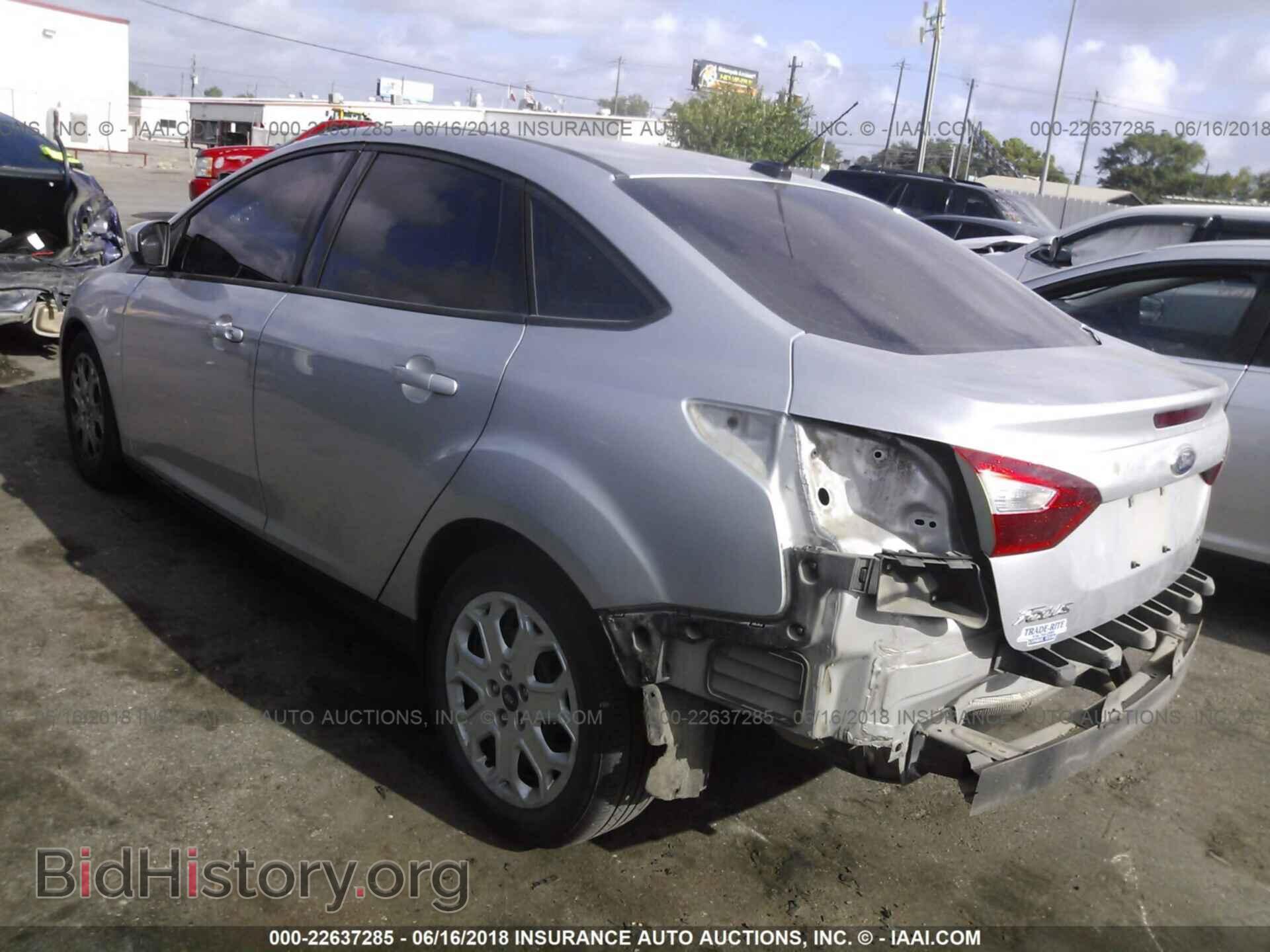 2012 Ford Focus - VIN: 1FAHP3F20CL194885 - Фото 3