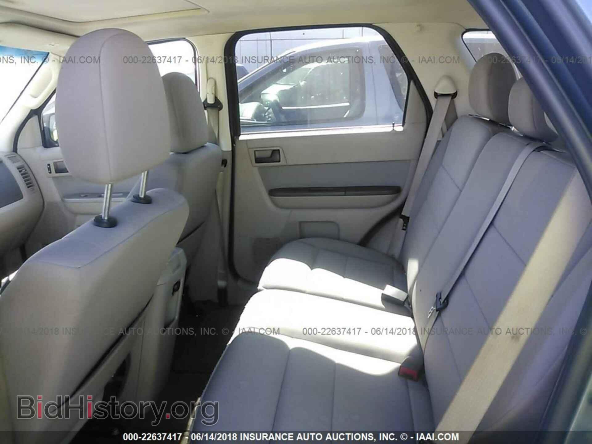 2011 Ford Escape - VIN: 1FMCU0DG9BKA52013 - Фото 8