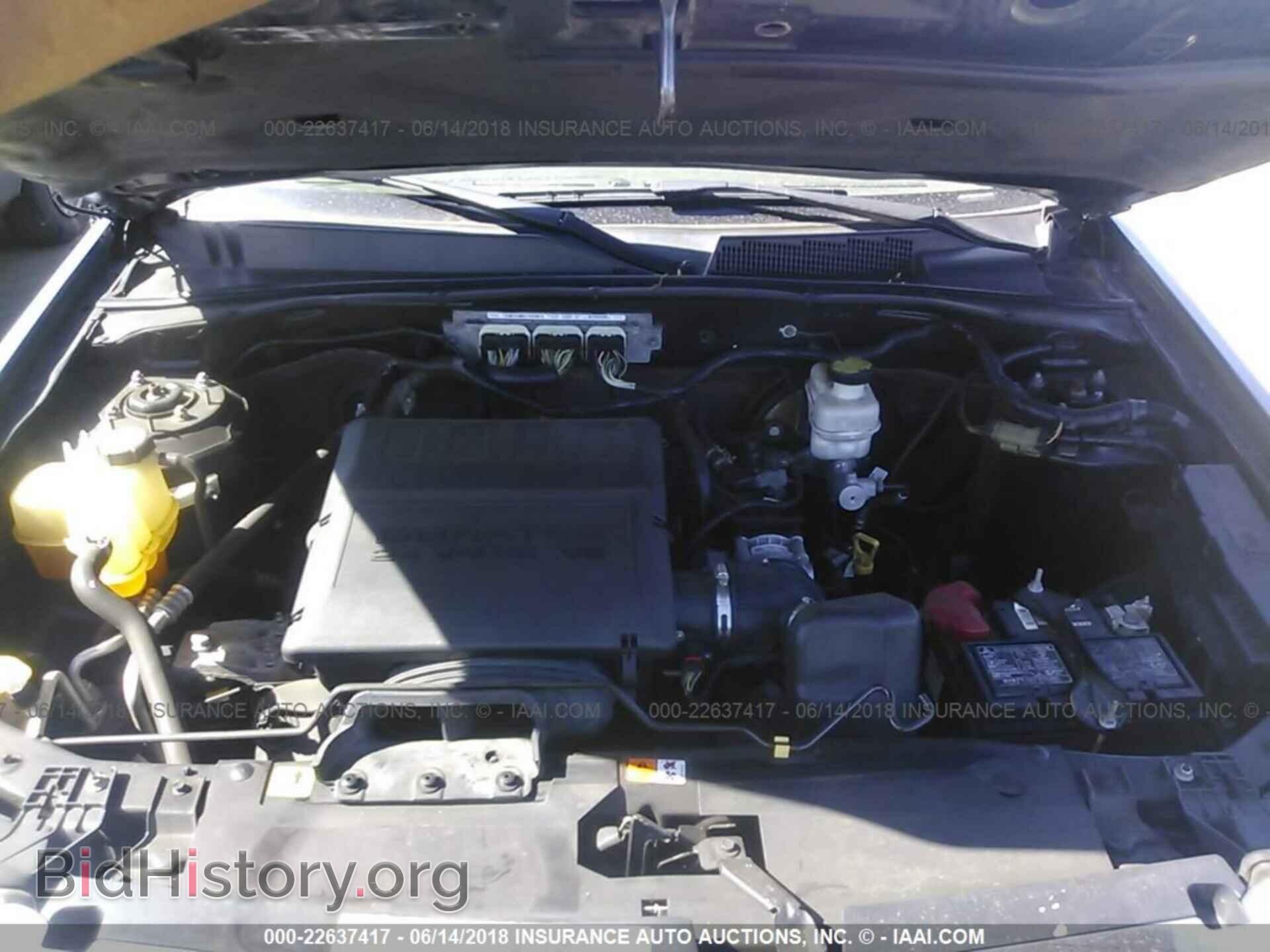 2011 Ford Escape - VIN: 1FMCU0DG9BKA52013 - Фото 10