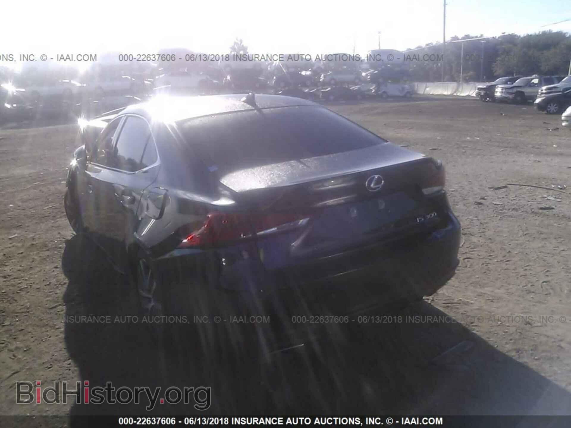 2018 Lexus Is - VIN: JTHBA1D25J5073262 - Фото 3