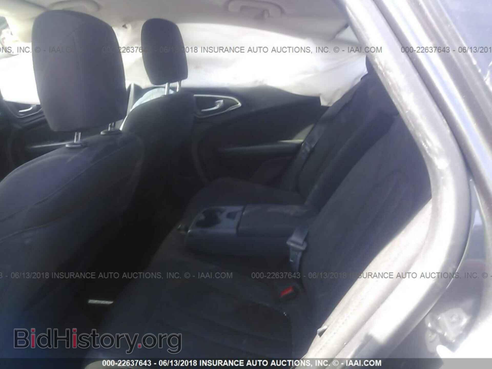 2015 Chrysler 200 - VIN: 1C3CCCAB9FN734660 - Photo 8