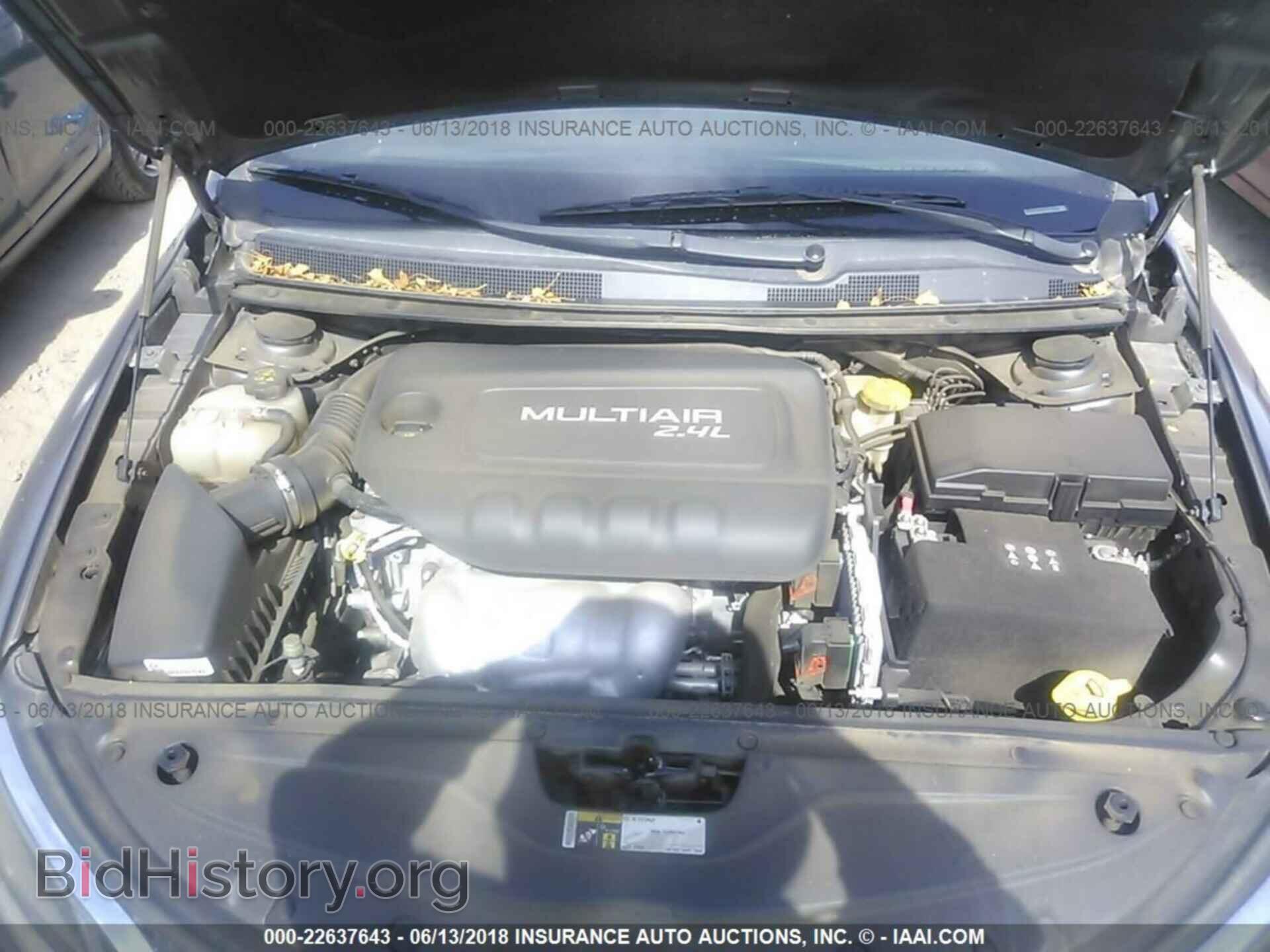 2015 Chrysler 200 - VIN: 1C3CCCAB9FN734660 - Photo 10