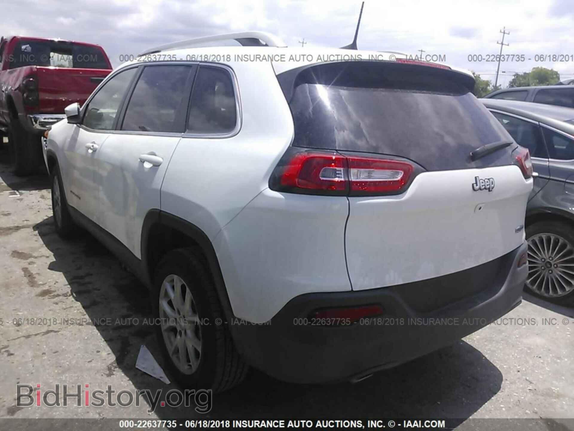 2017 Jeep Cherokee - VIN: 1C4PJLCB1HW663287 - Photo 3