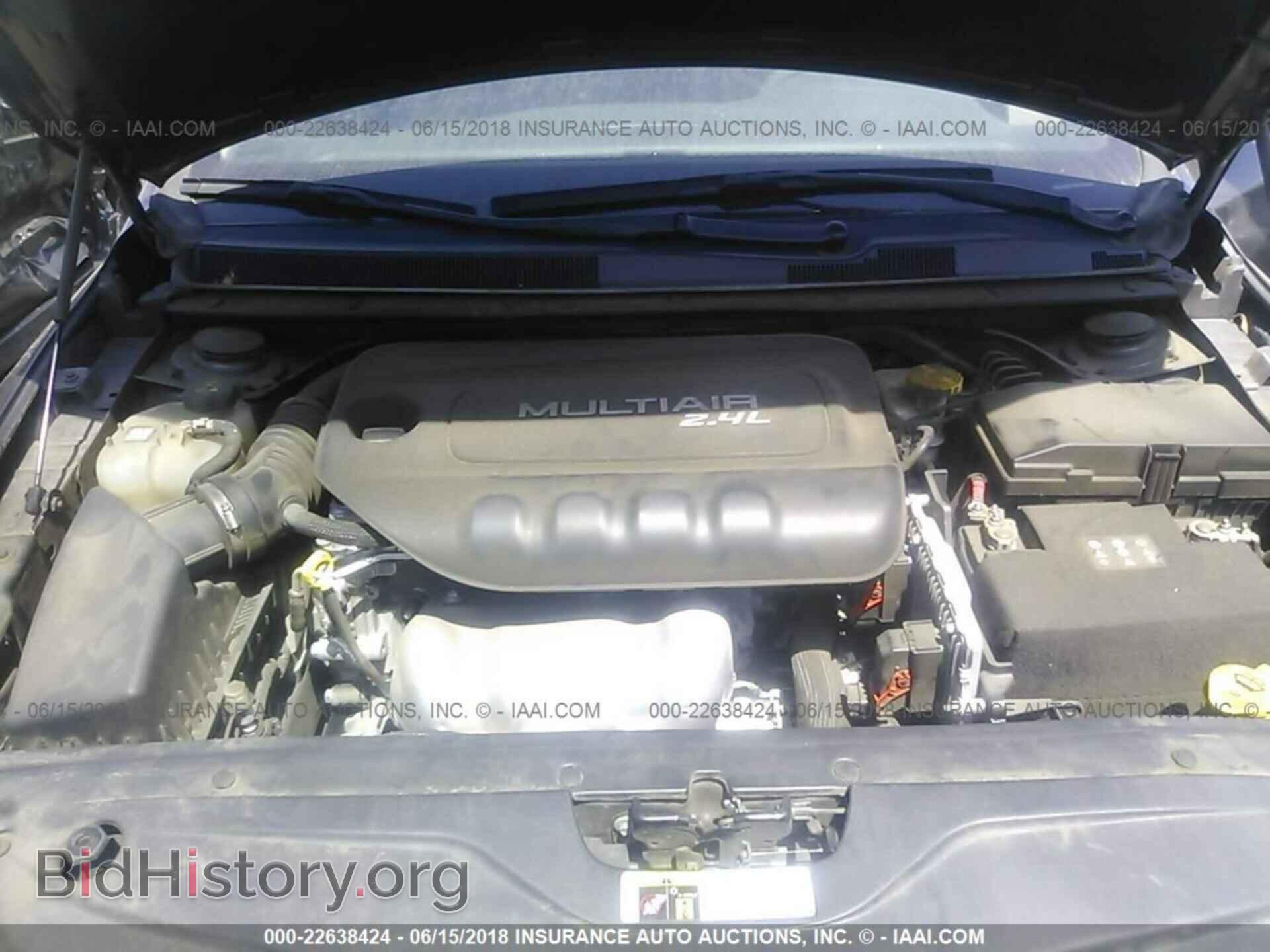 2016 Chrysler 200 - VIN: 1C3CCCAB3GN123430 - Фото 10