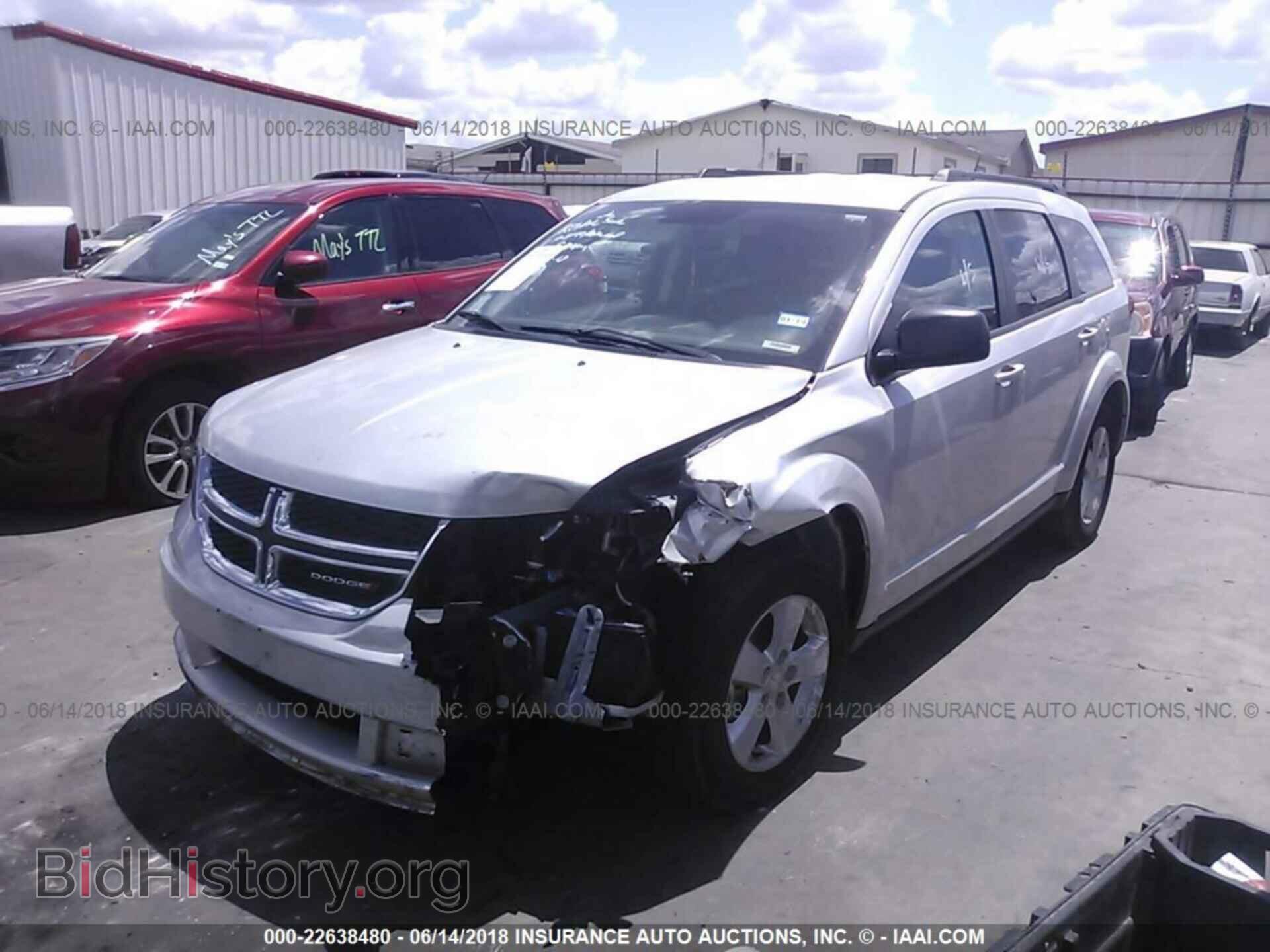 2014 Dodge Journey - VIN: 3C4PDCAB9ET166001 - Фото 2