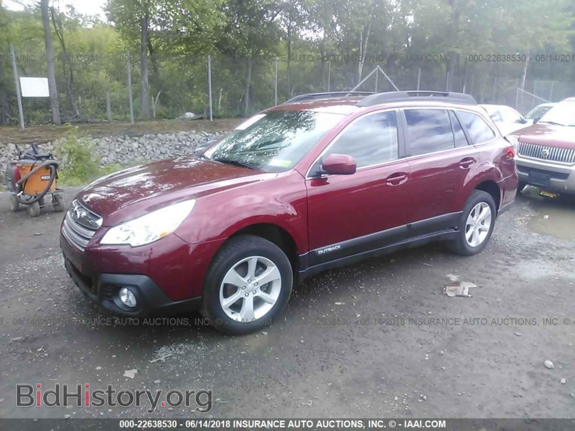 2014 Subaru Outback - VIN: 4S4BRBCC3E3305364 - Фото 2