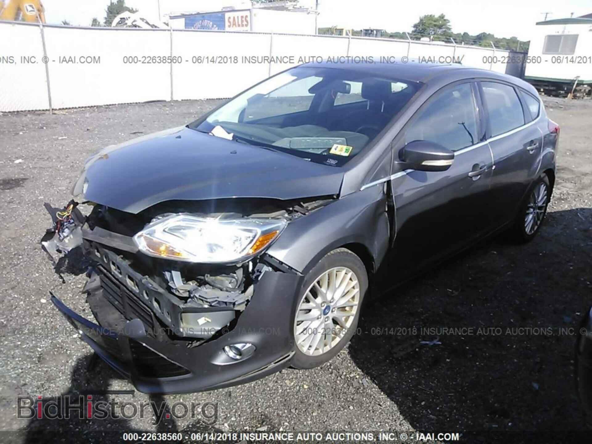 2012 Ford Focus - VIN: 1FAHP3M2XCL325484 - Фото 2