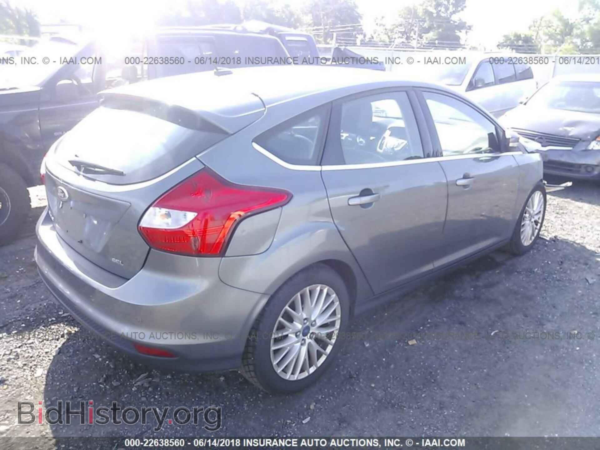 2012 Ford Focus - VIN: 1FAHP3M2XCL325484 - Фото 4