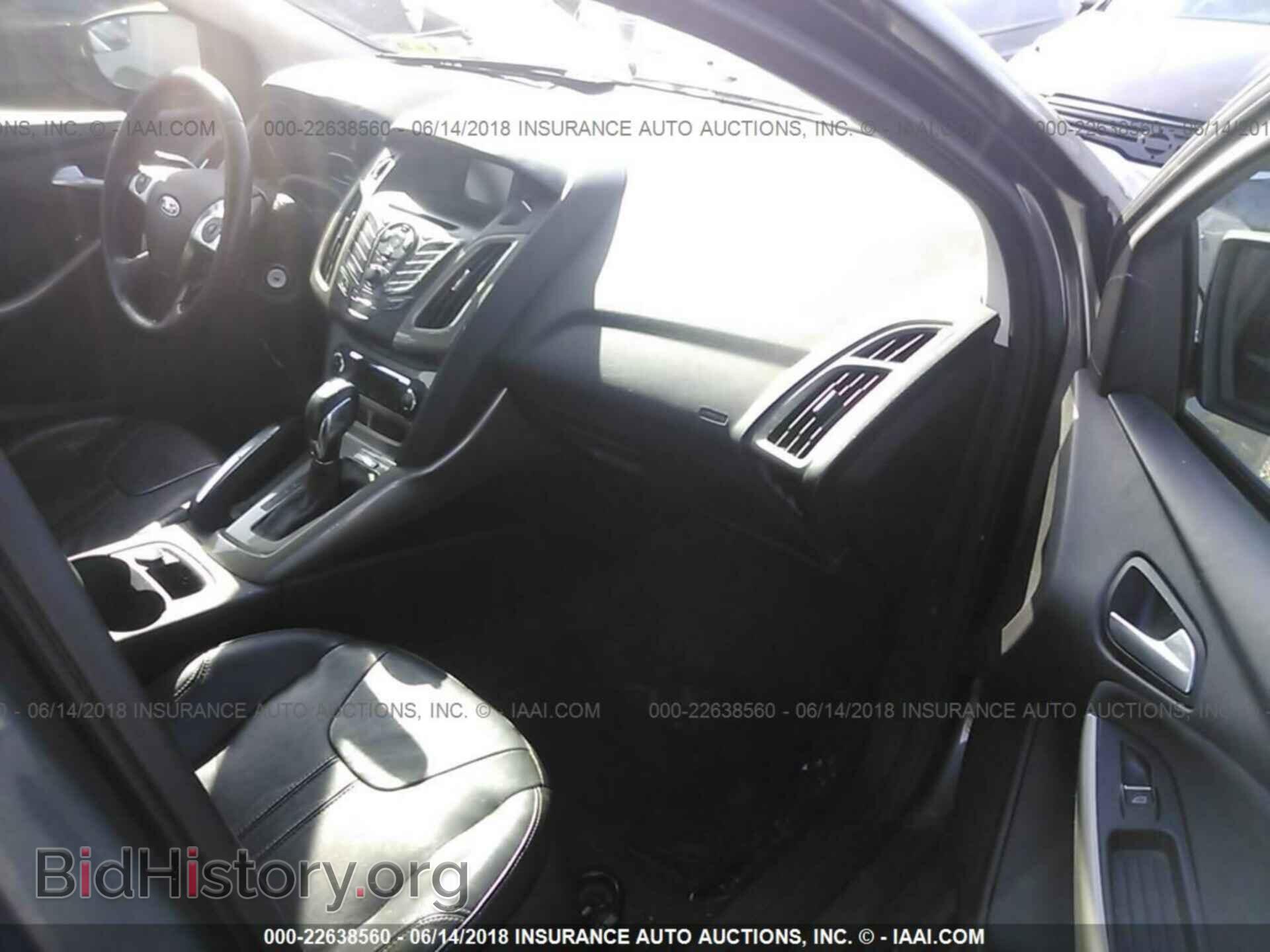 2012 Ford Focus - VIN: 1FAHP3M2XCL325484 - Фото 5