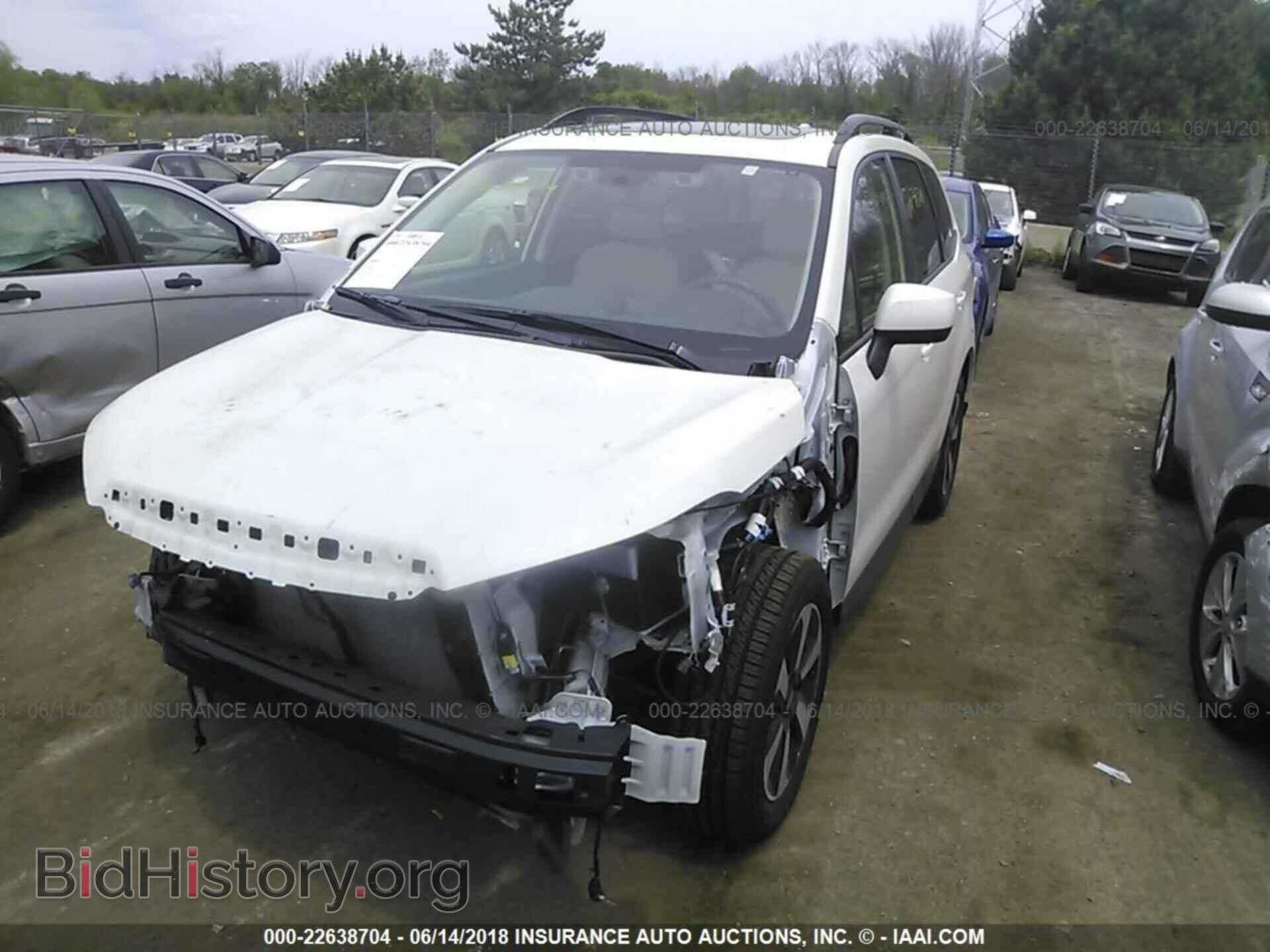 2018 Subaru Forester - VIN: JF2SJAGC8JH496889 - Photo 2