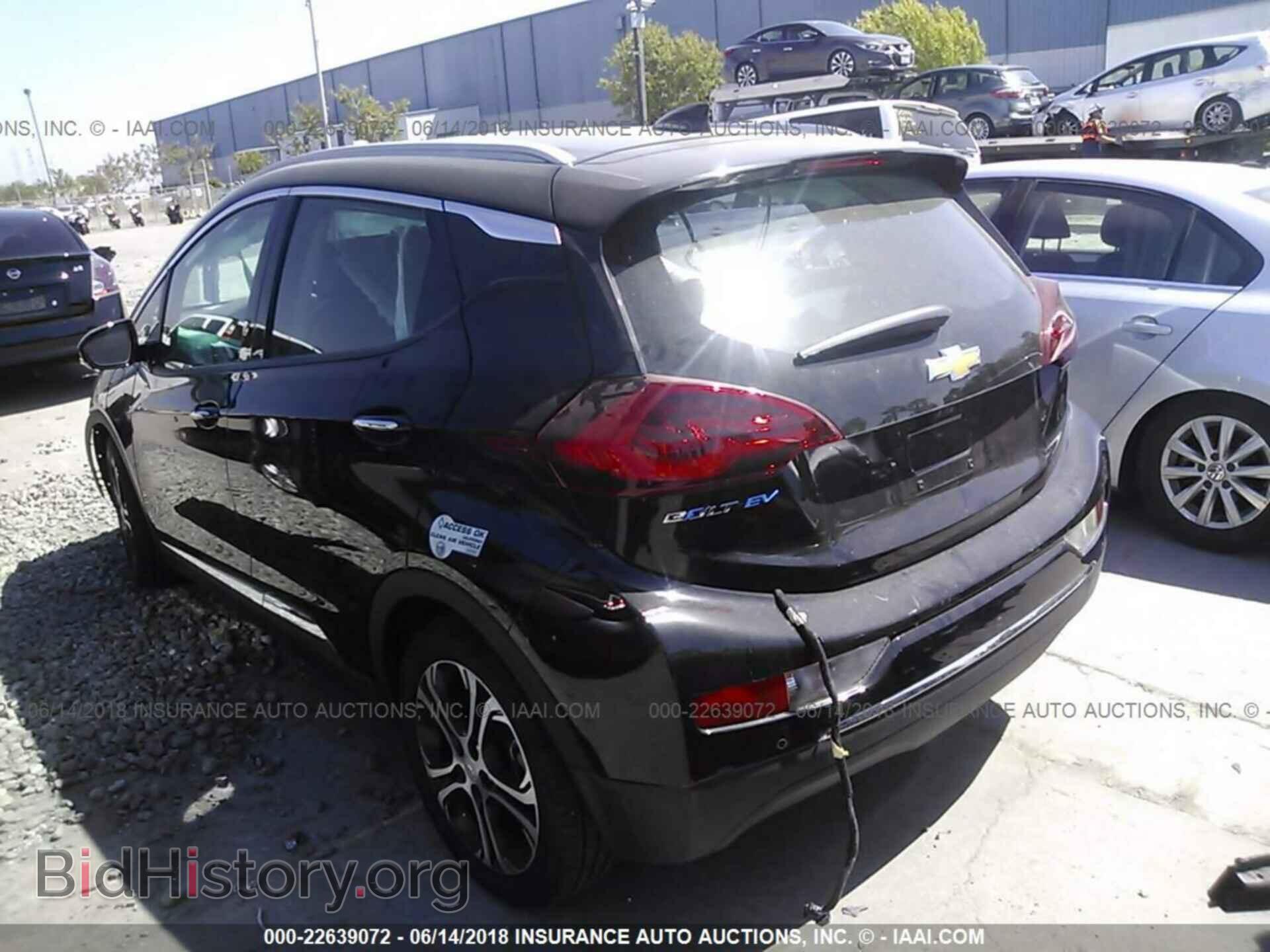 2017 Chevrolet Bolt ev - VIN: 1G1FX6S04H4130611 - Фото 3