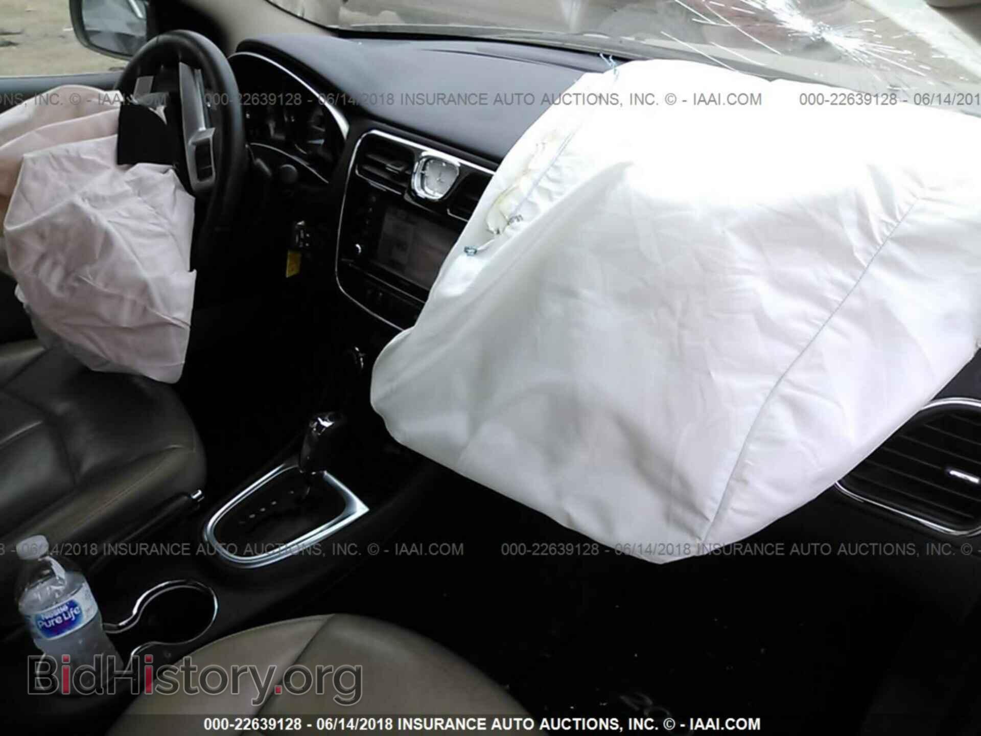 2012 Chrysler 200 - VIN: 1C3CCBCG4CN284642 - Photo 5