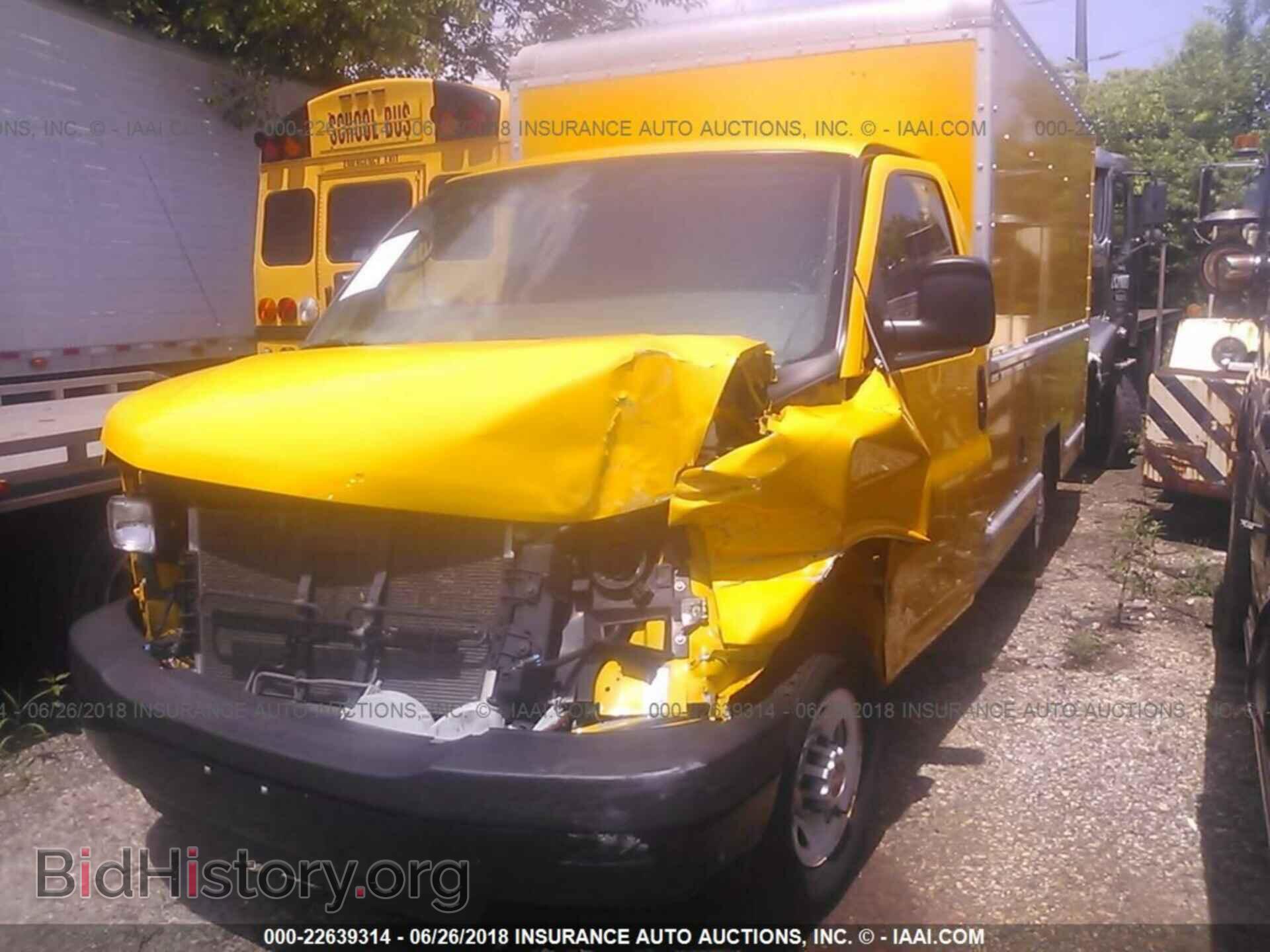 2014 Gmc Savana - VIN: 1GD072CA3E1907933 - Photo 2
