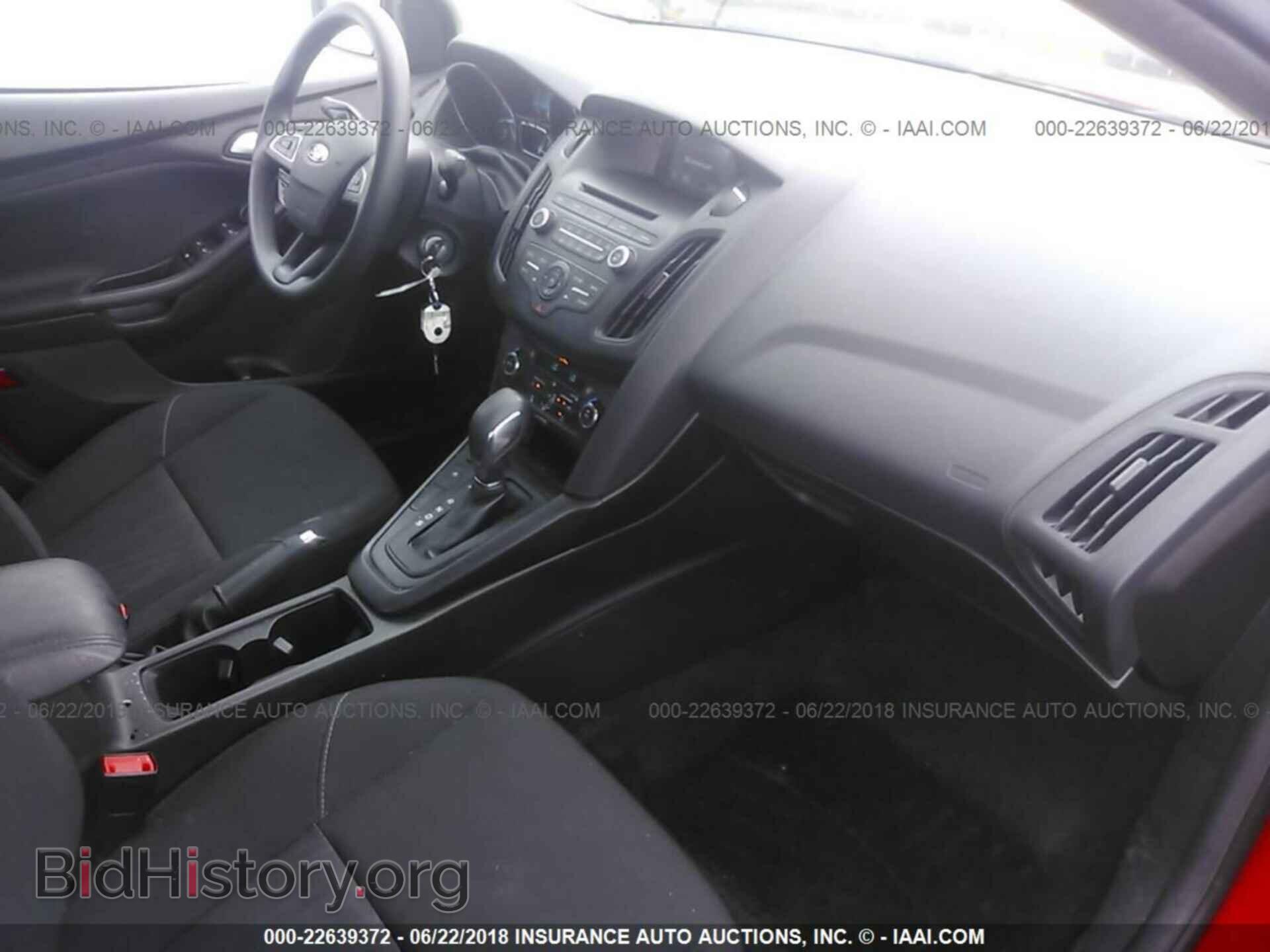 2017 Ford Focus - VIN: 1FADP3FE5HL263893 - Photo 5