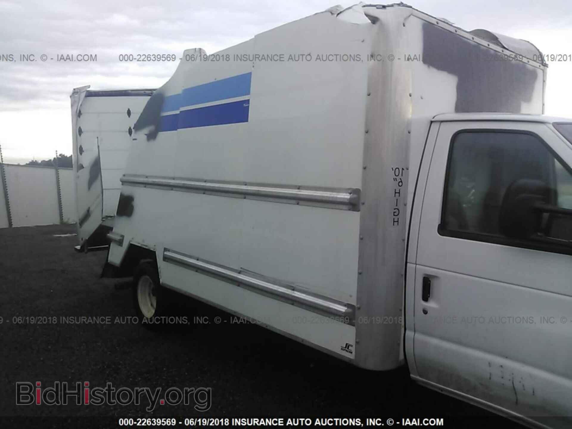 2015 Ford Econoline - VIN: 1FDWE3FS2FDA21371 - Photo 7