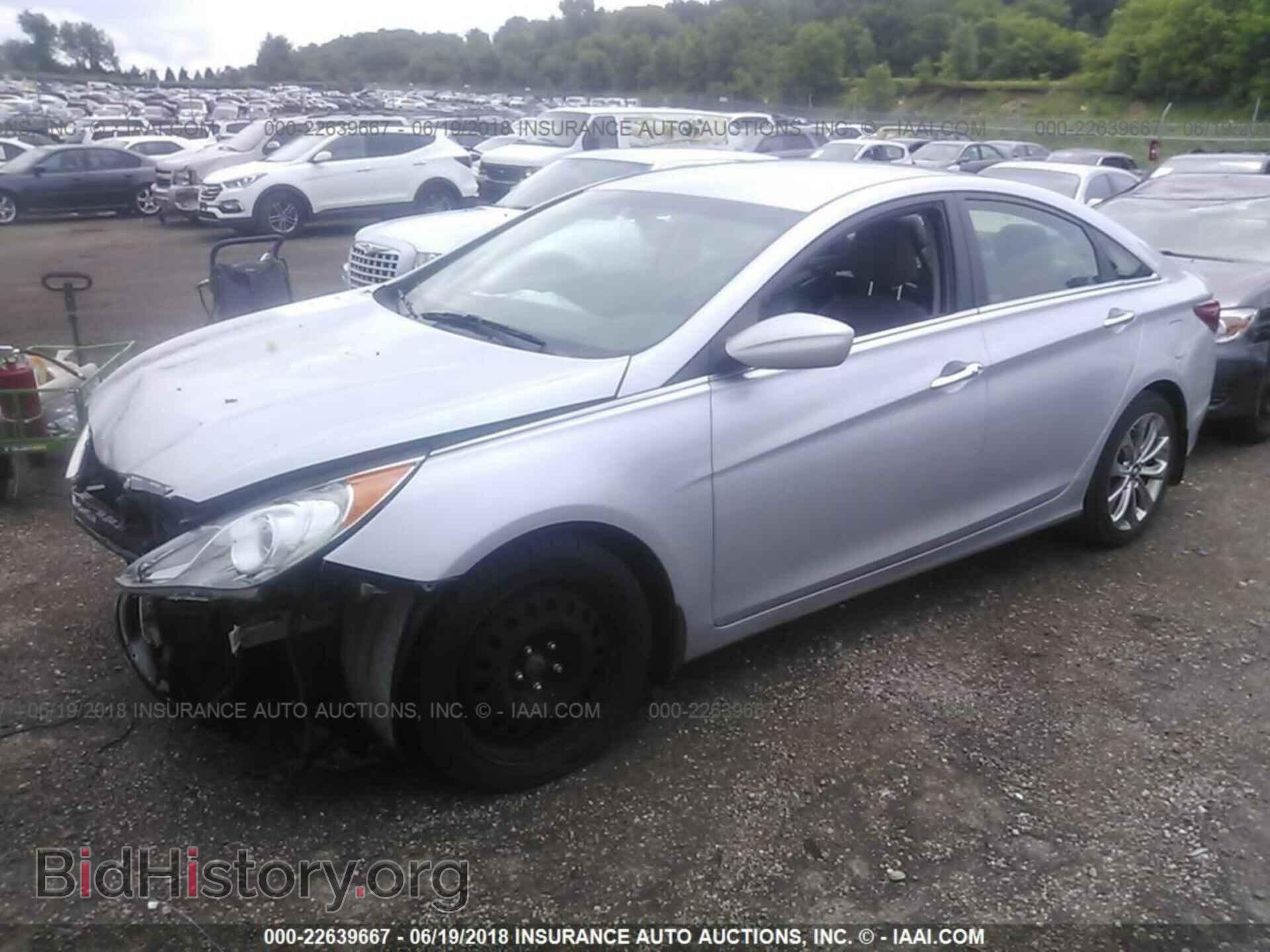 2012 Hyundai Sonata - VIN: 5NPEC4AB9CH395582 - Фото 2