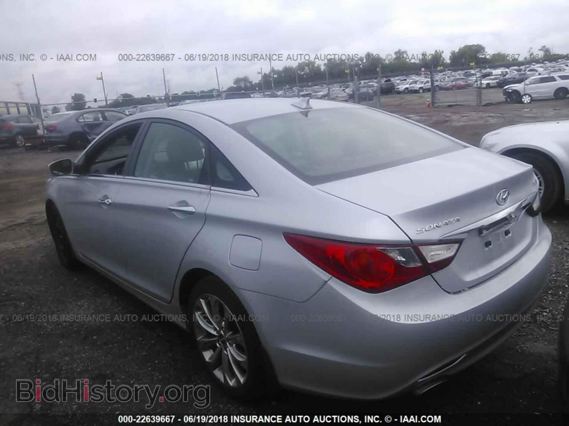2012 Hyundai Sonata - VIN: 5NPEC4AB9CH395582 - Фото 3