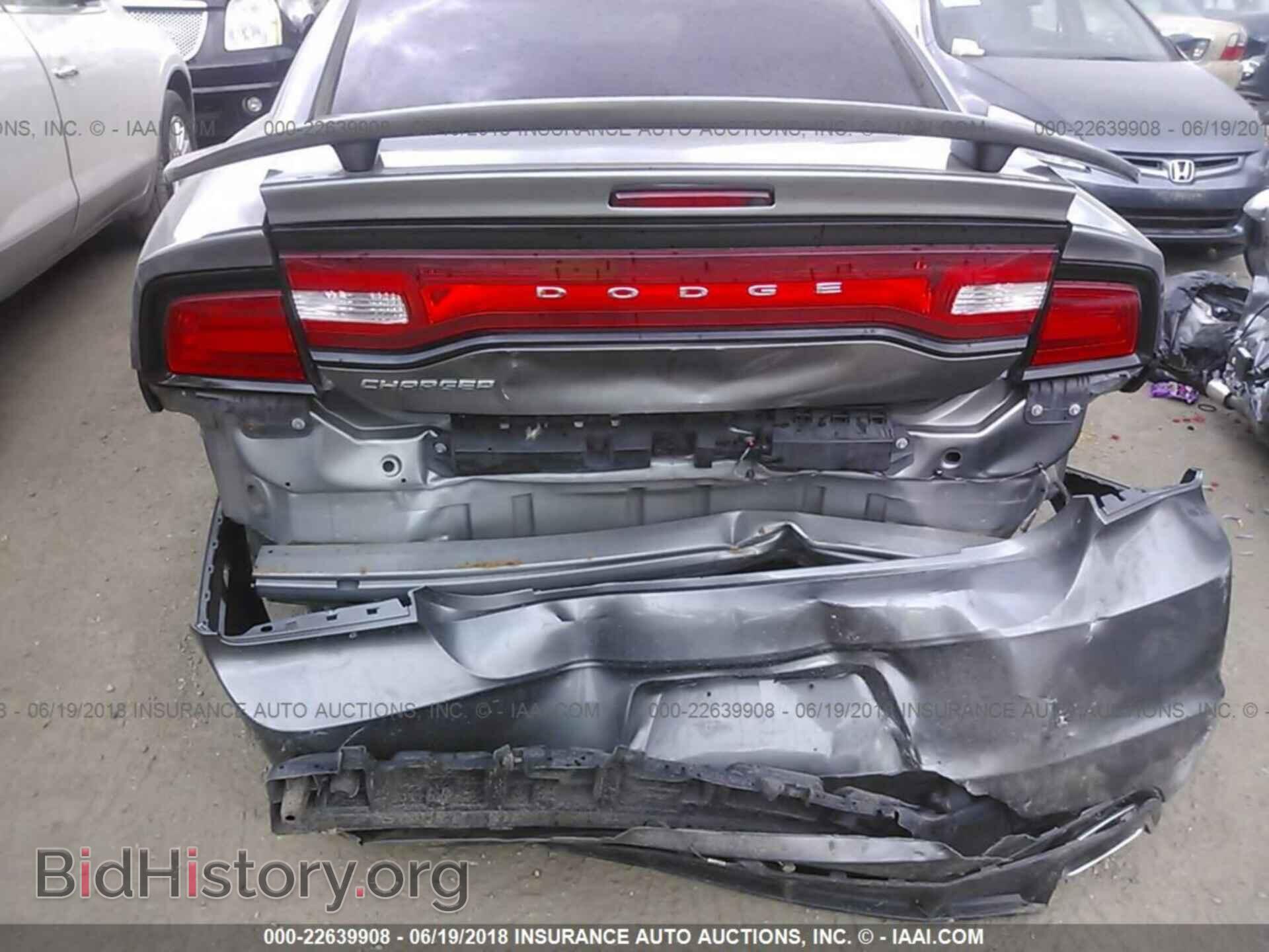 2011 Dodge Charger - VIN: 2B3CL3CG3BH575949 - Photo 6
