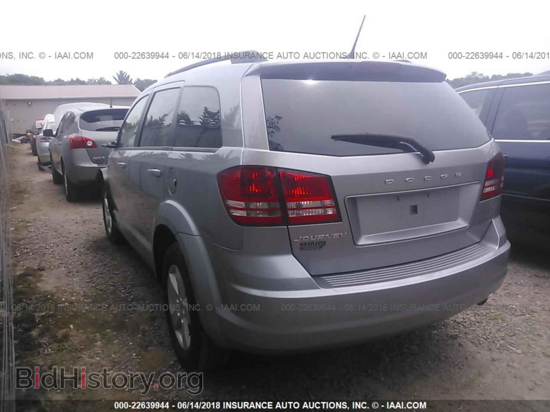 2016 Dodge Journey - VIN: 3C4PDCAB6GT138238 - Photo 3