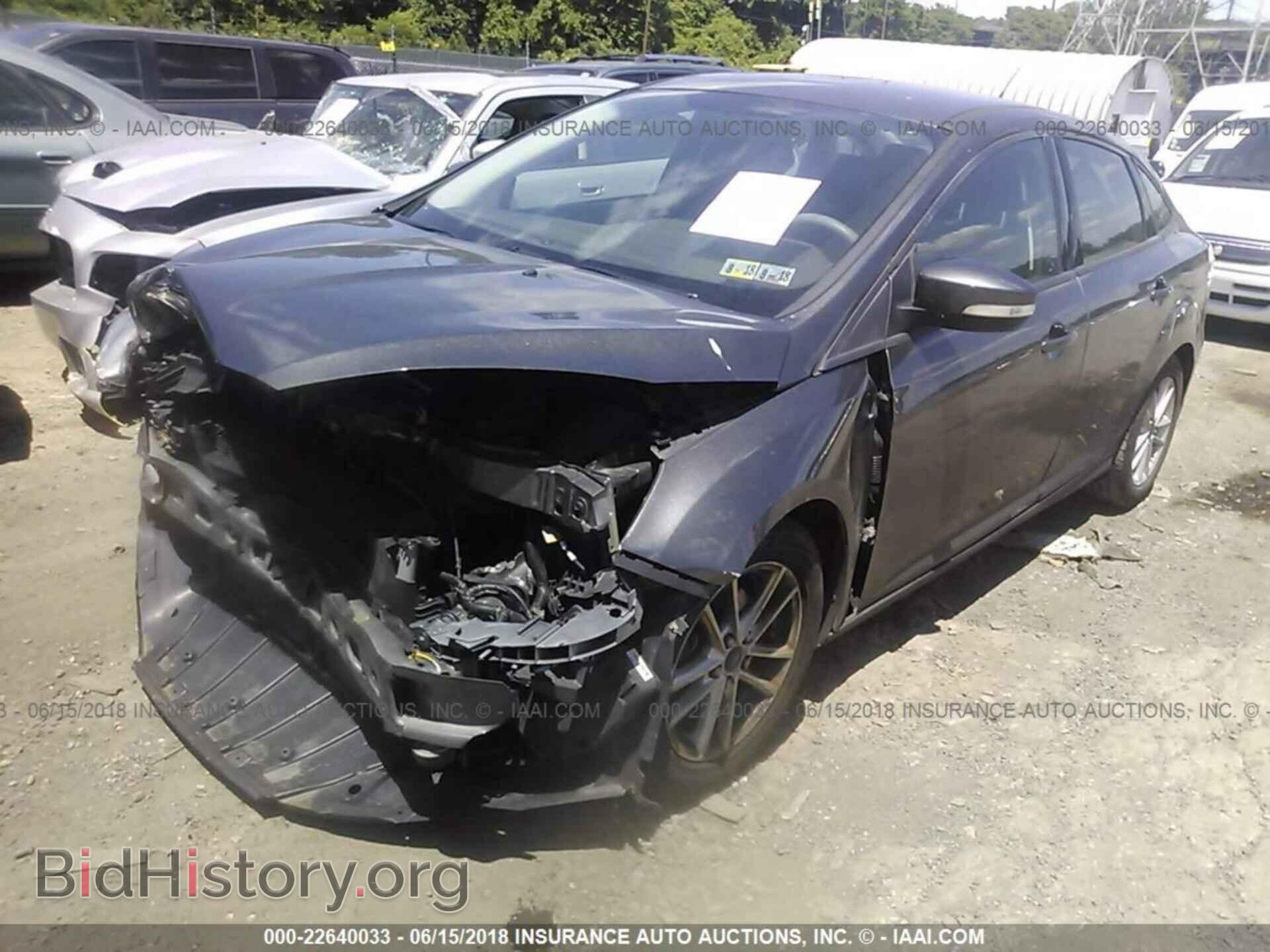 2015 Ford Focus - VIN: 1FADP3F2XFL289585 - Photo 2