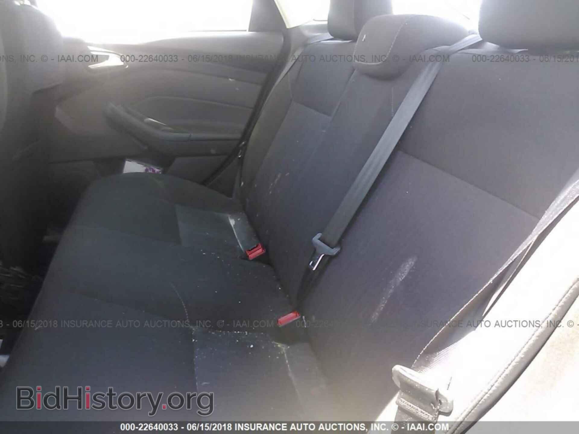 2015 Ford Focus - VIN: 1FADP3F2XFL289585 - Photo 8