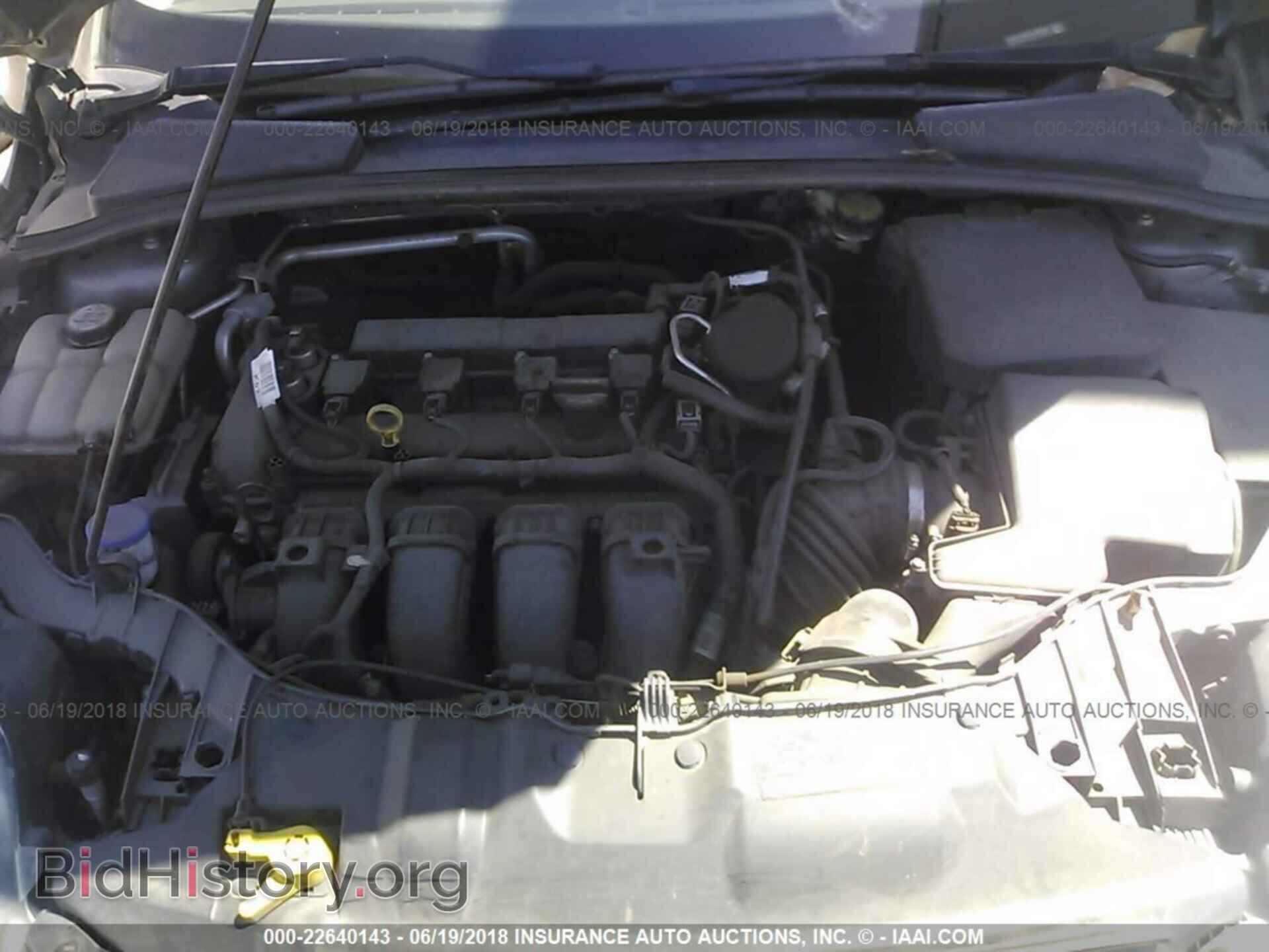 2012 Ford Focus - VIN: 1FAHP3H22CL387942 - Photo 10