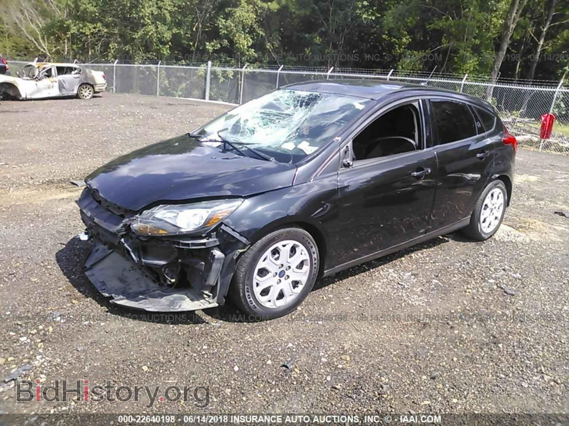 2012 Ford Focus - VIN: 1FAHP3K29CL393715 - Photo 2
