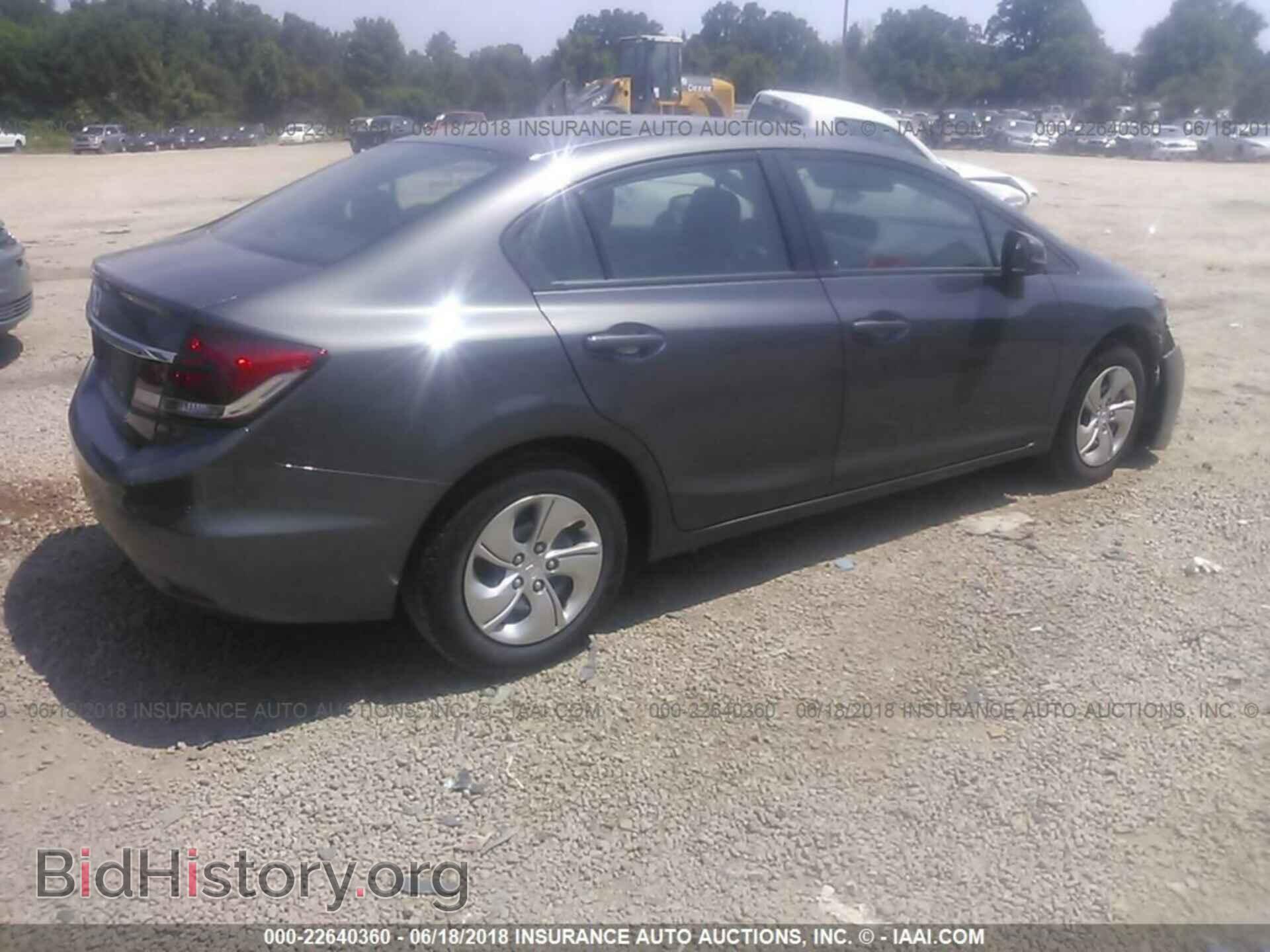 2013 Honda Civic - VIN: 2HGFB2F52DH597321 - Photo 4